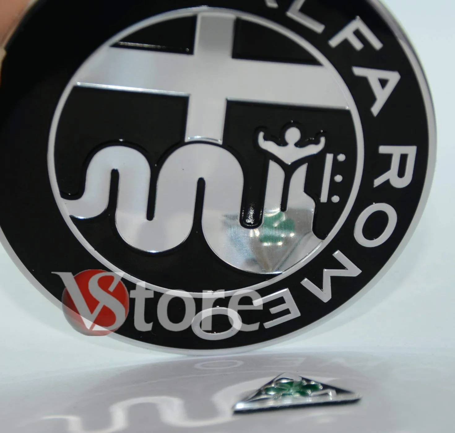 Alfa Romeo Logo 74mm Cofano Anteriore Posteriore Emblema Specchio 147 156 159 Brera Mito METALLO