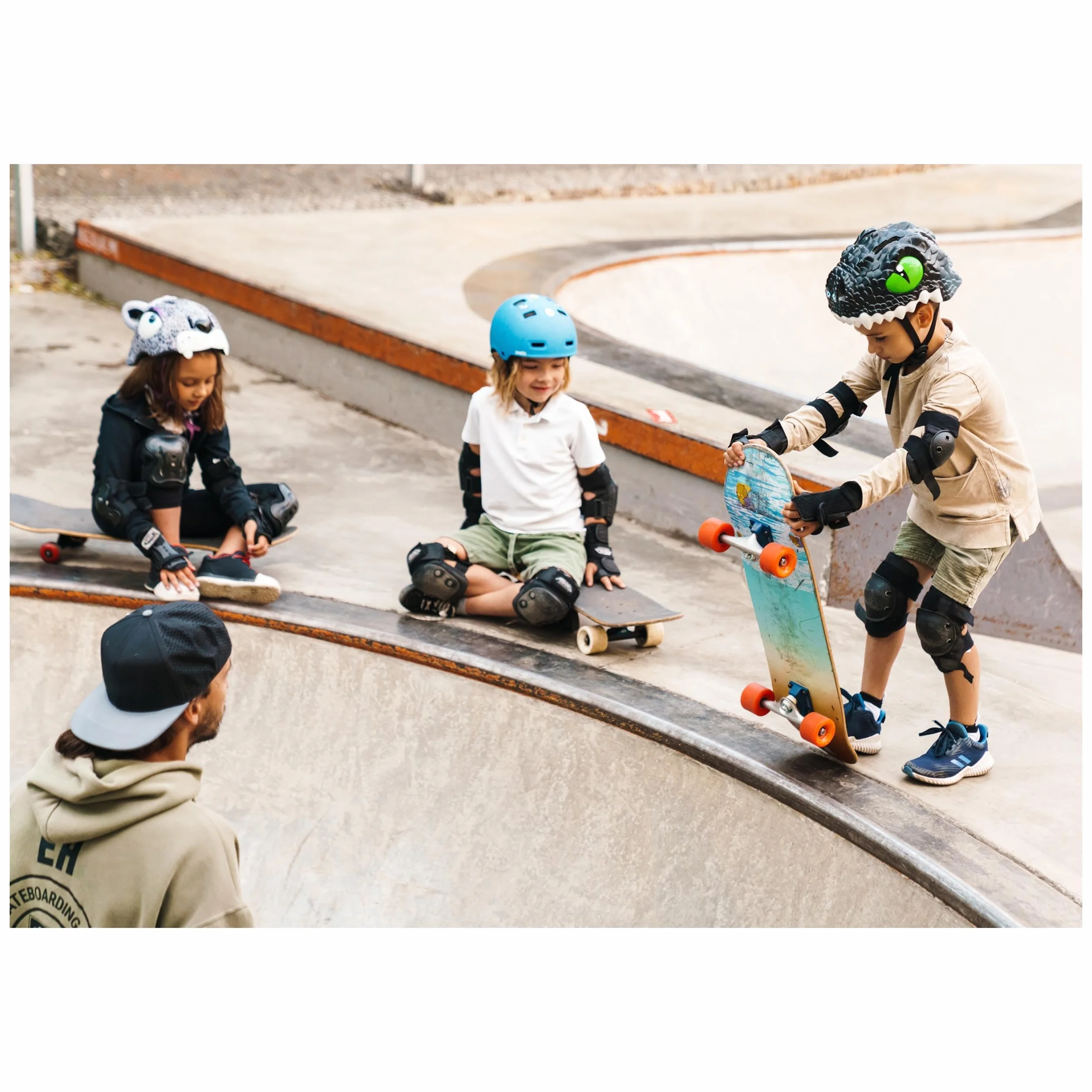 DISNEY Stitch Skateboard in legno 61cm, antiscivolo, leggero e stabile 20-50kg