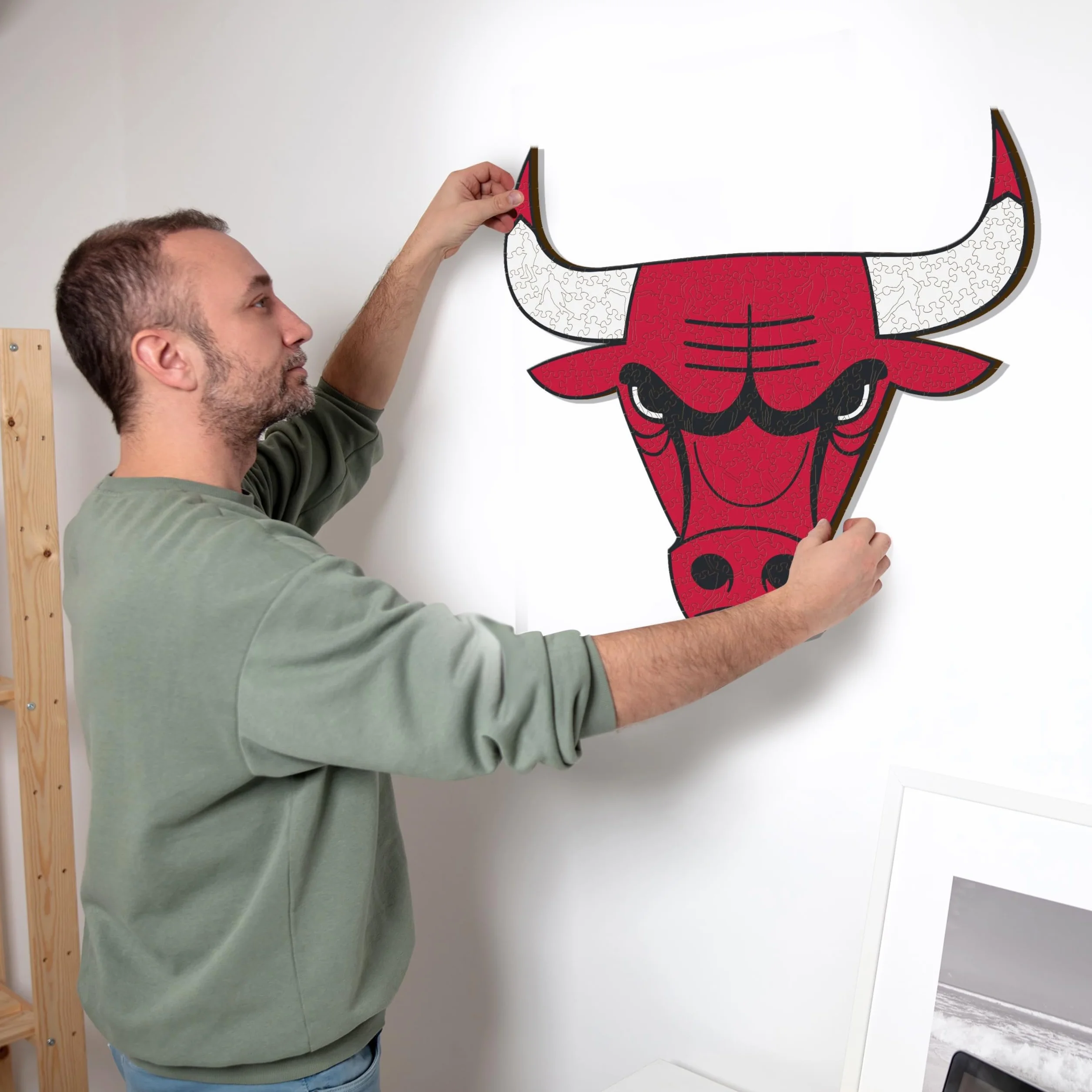 Iconic Puzzles Chicago Bulls Logo Puzzle Legno Ufficiale NBA 150 Pezzi Sostenibile