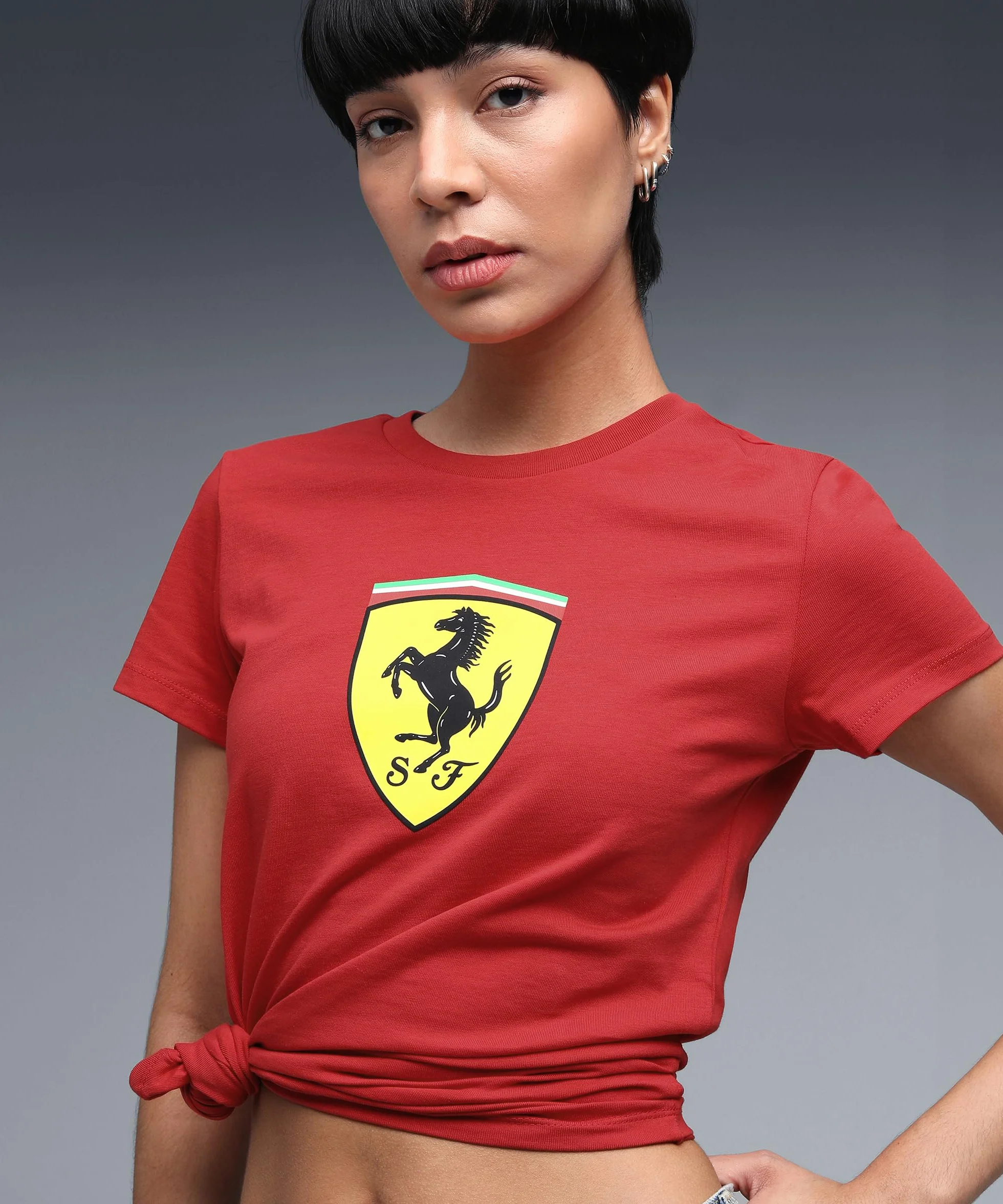 PUMA Scuderia Ferrari F1 T-Shirt Donna Grande Logo Scudetto