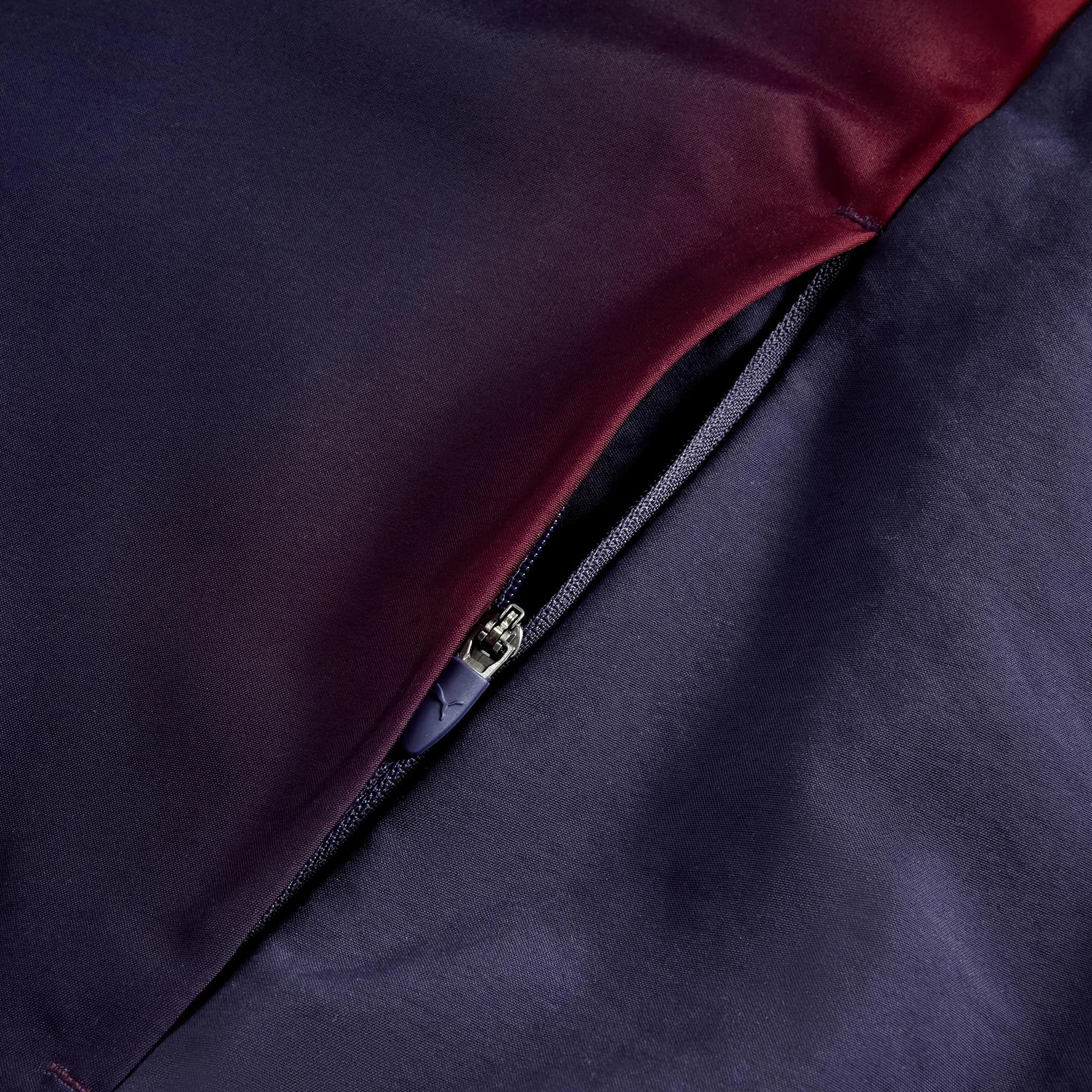 PUMA Scuderia Ferrari F1 2026 Felpa con Cappuccio Team Special Edition China GP Uomo Italian Plum