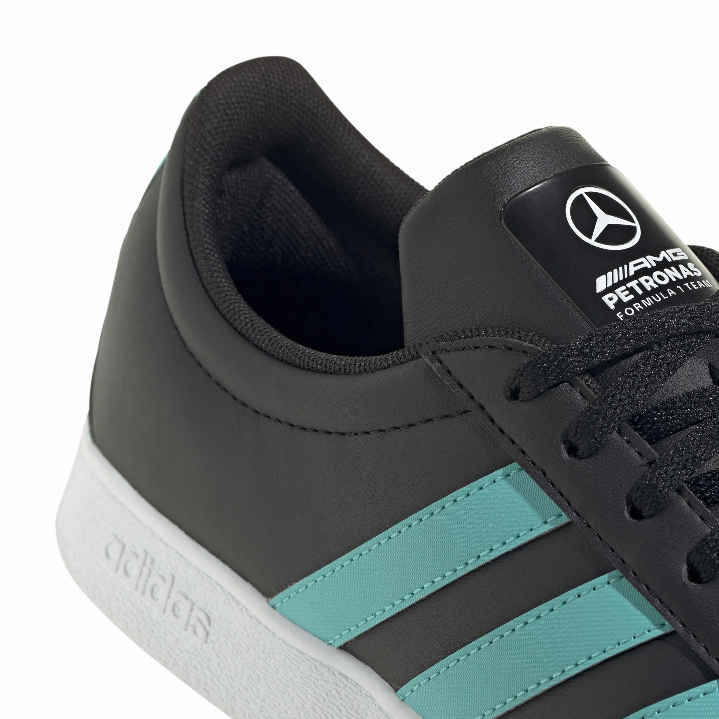 Adidas Mercedes-AMG Petronas Formula One Team VL Court Scarpe