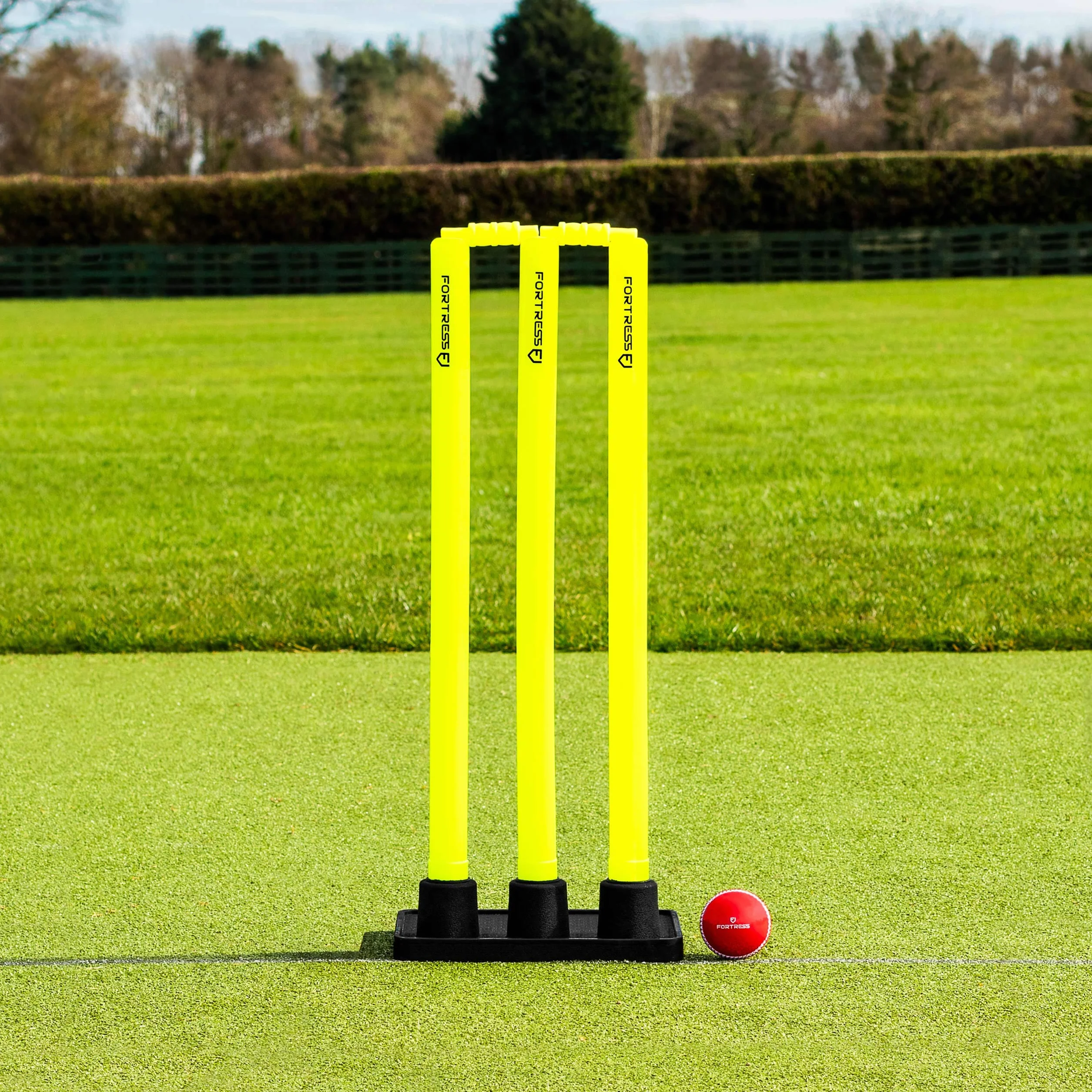 FORTRESS Paletti da Cricket con Base in Gomma Wickets Set da Cricket per Giovani e Adulti Attrezzatura in Plastica