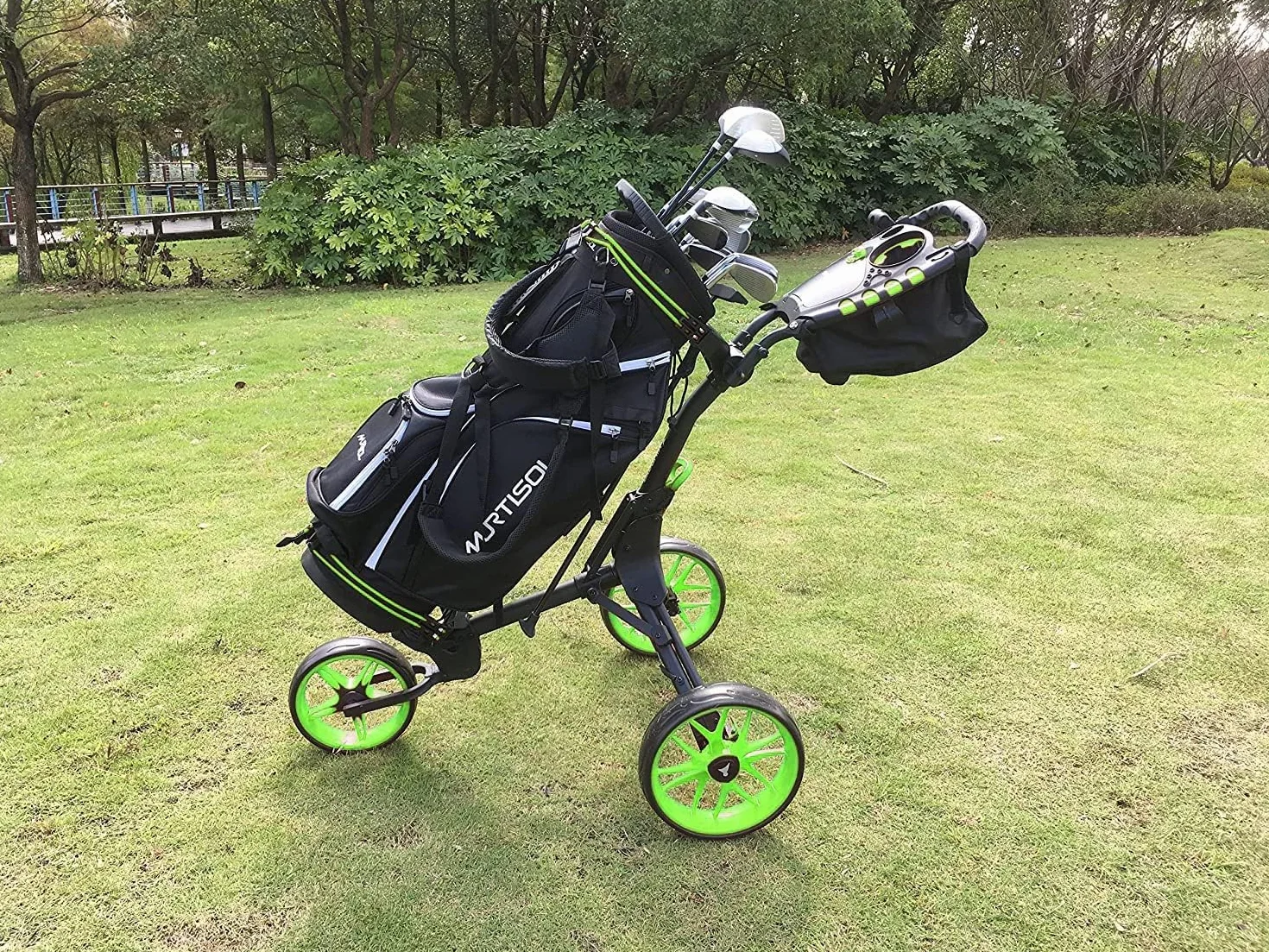 Newfly Carrello da golf a 3 ruote pieghevole con freno a pedale e porta ombrello