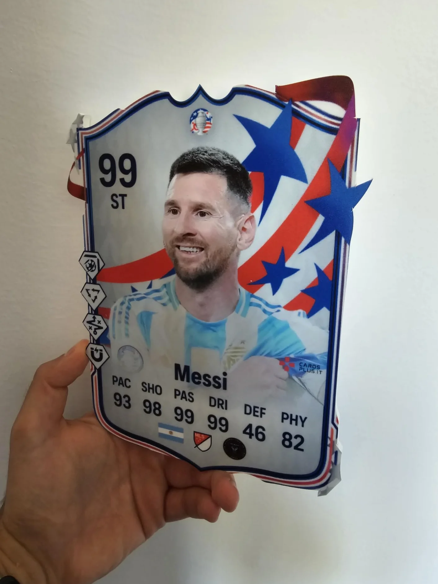 EA FC 24 Ultimate Team Leo Messi 99 TOTT Copa America 2024 Carta stampata su materiale rigido