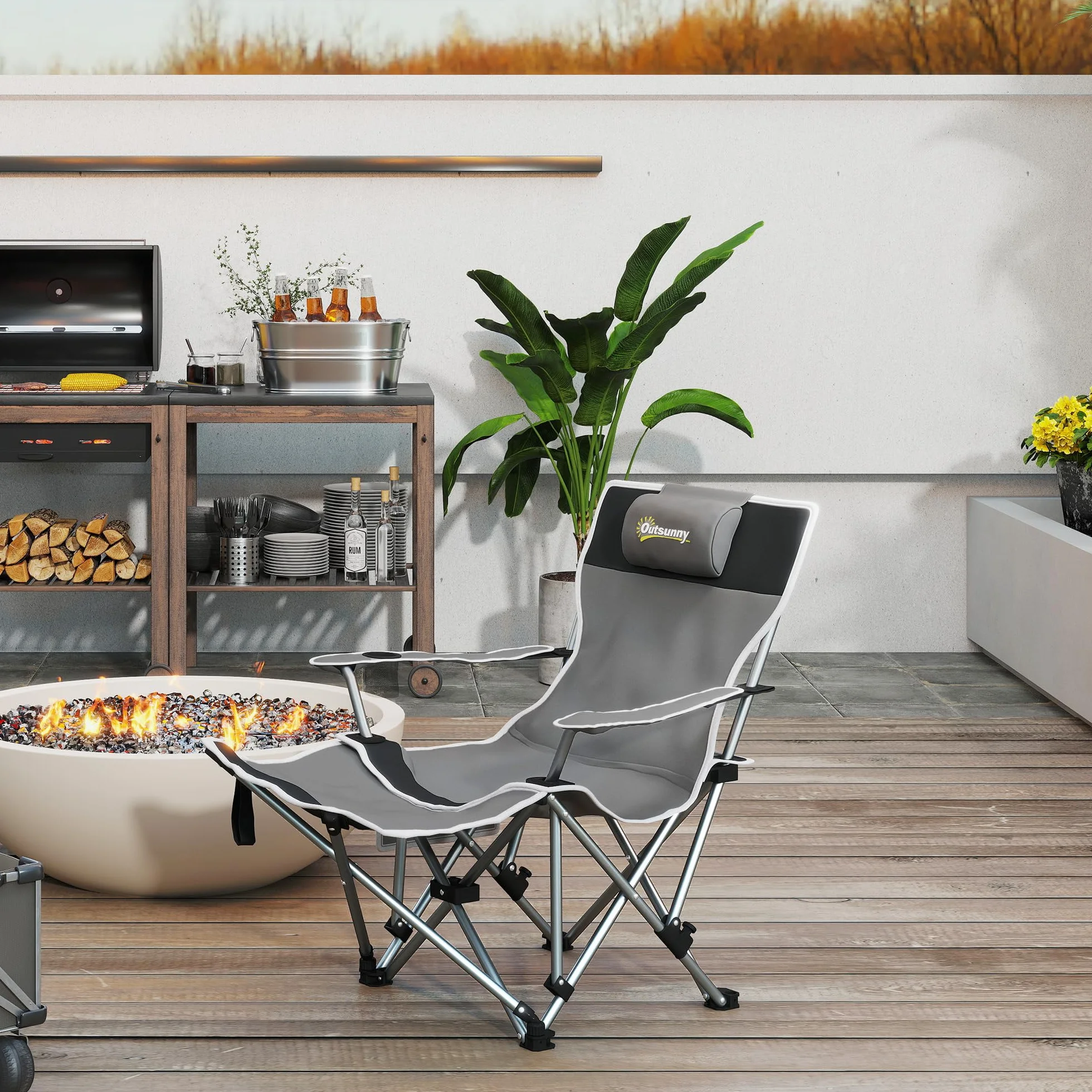 Outsunny Sedia da Campeggio Pieghevole con Poggiapiedi Staccabile, Portabicchieri e Tasca Laterale, Sedia da Giardino in Tessuto Oxford e Metallo, Portata Fino a 120 kg, 82x100x88 cm, Grigio
