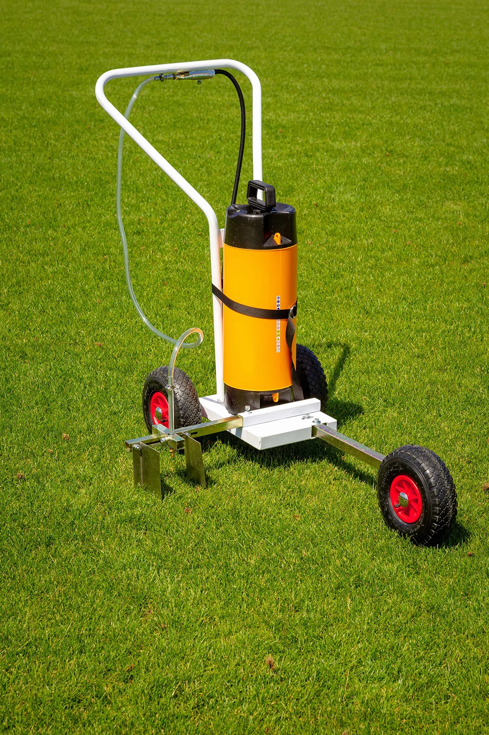 POWERSHOT Traccialinee per Irrorazione Campi Sportivi