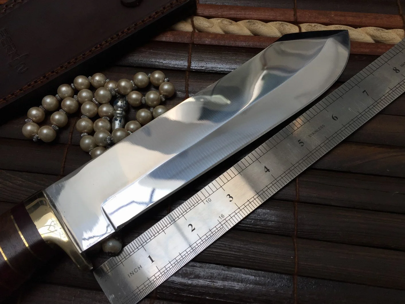 Coltello da caccia fatto a mano personalizzabile.