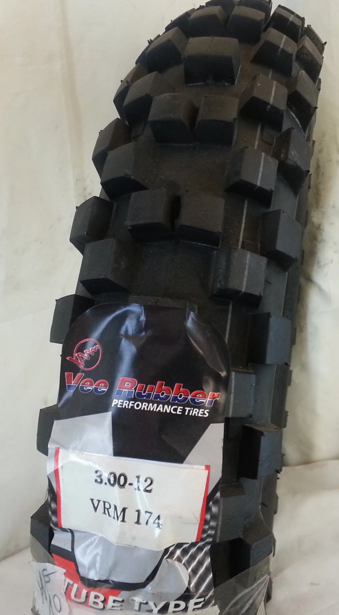 Copertone pneumatico 3.00-12 VEE RUBBER V174 CROSS enduro