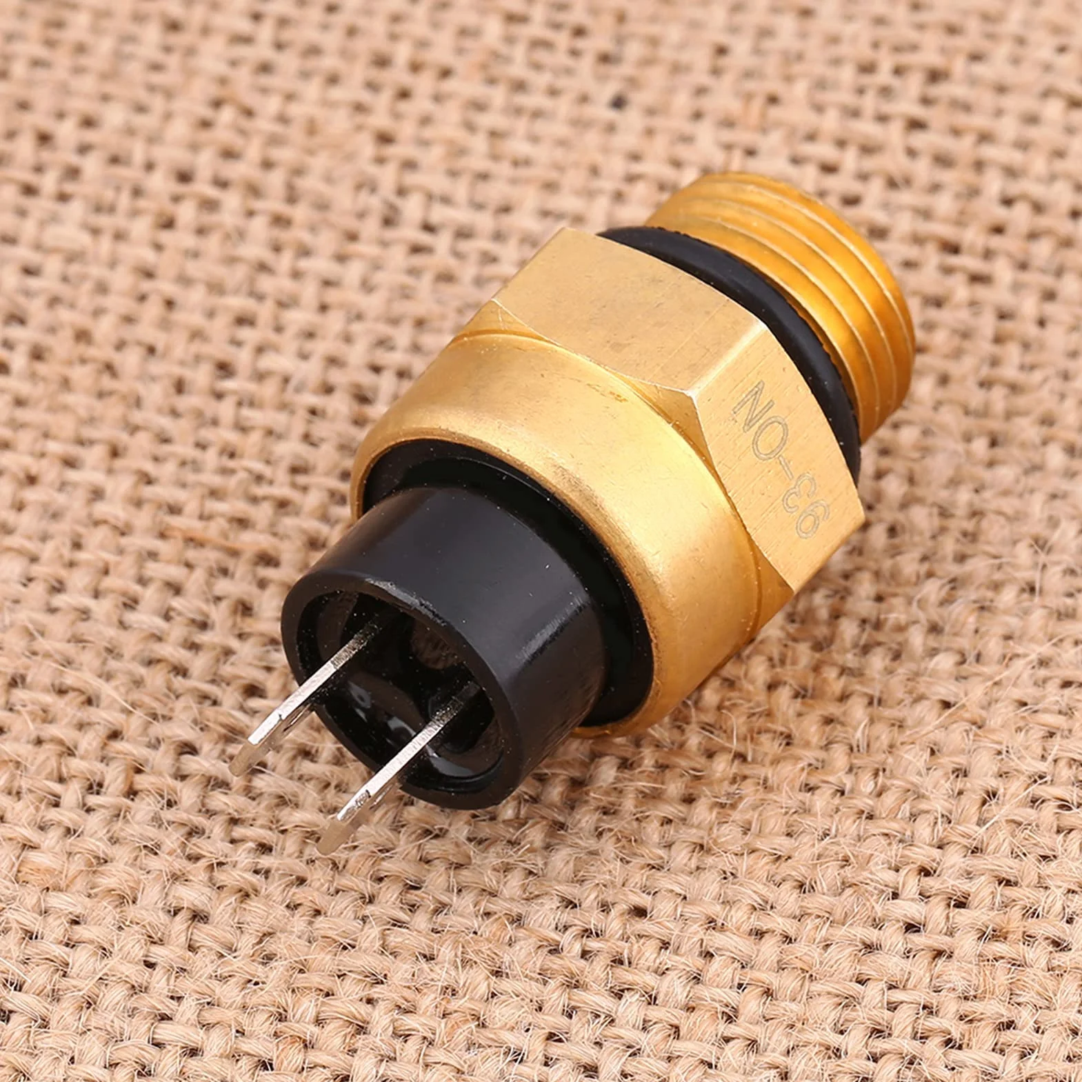 Sensore Termico Ventola di Raffreddamento Interruttore Termico Radiatore in Rame 2FM-039-067 per BJ250 BJ300GS