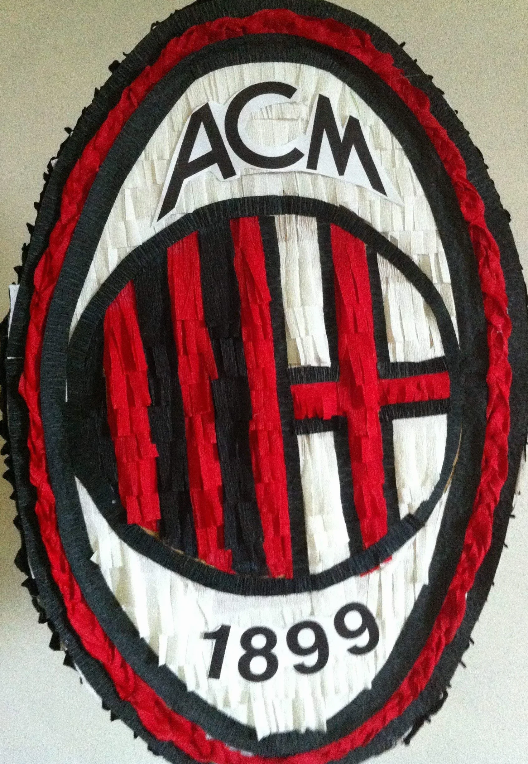 Pignatta Milan 50x40x10 cm per Feste Compleanno Bambini Tifosi
