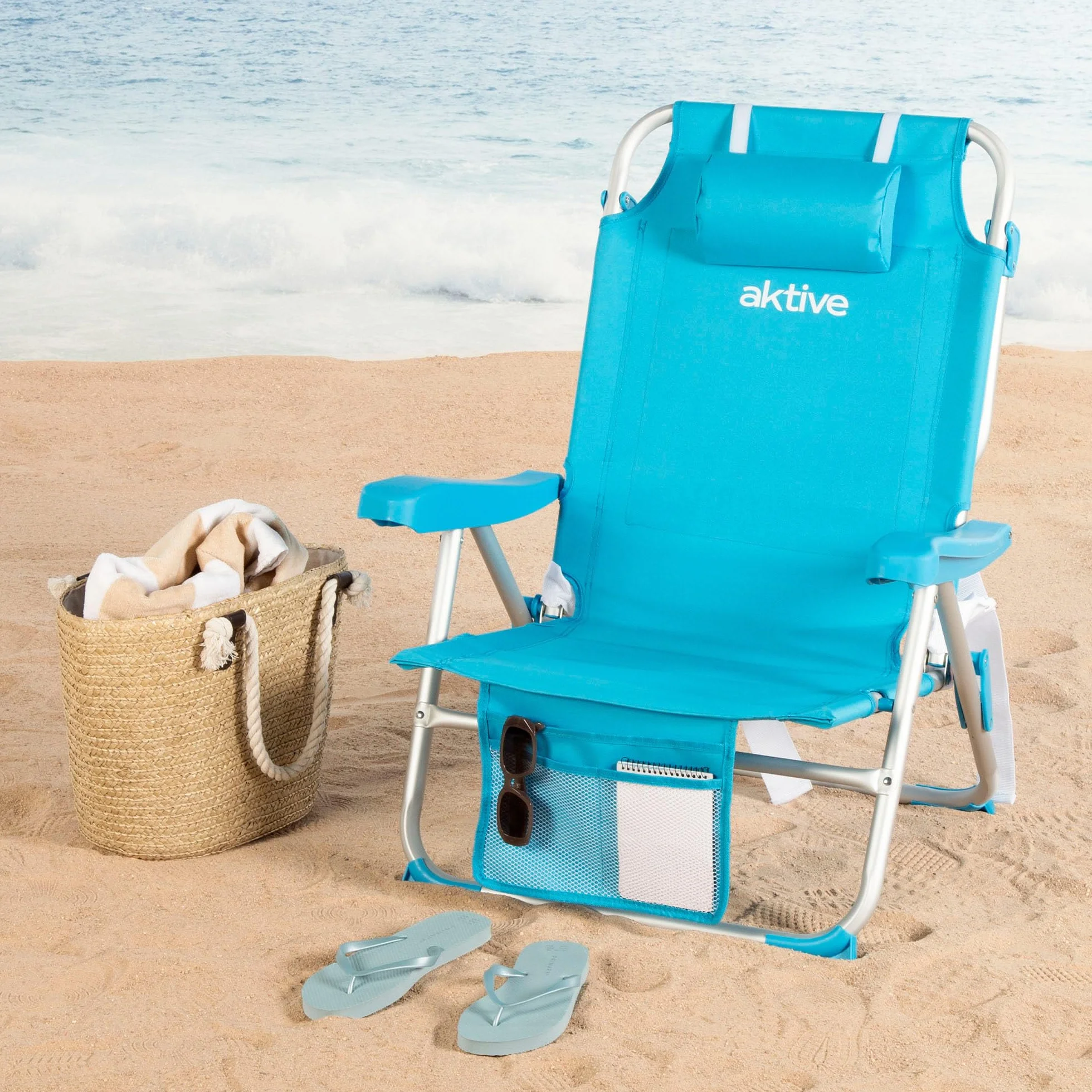 AKTIVE Sedia da spiaggia pieghevole 49x58x80 cm, con cuscino, sedia zaino pieghevole, schienale reclinabile, con due tasche, blu pastello (53983)