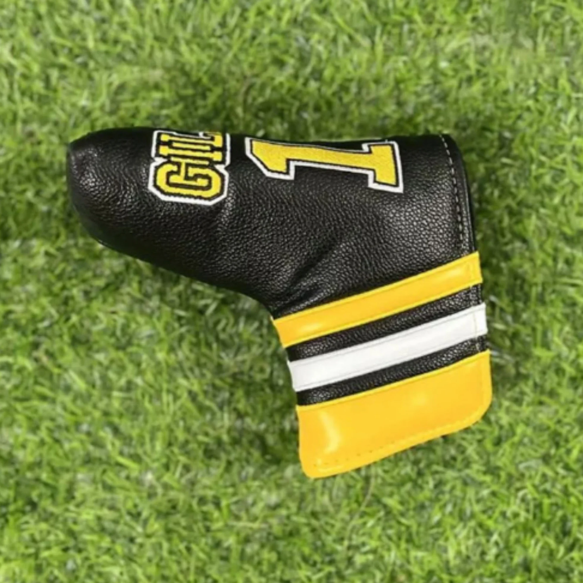 Copertura per putter da golf Syren in finta pelle giallo con chiusura magnetica