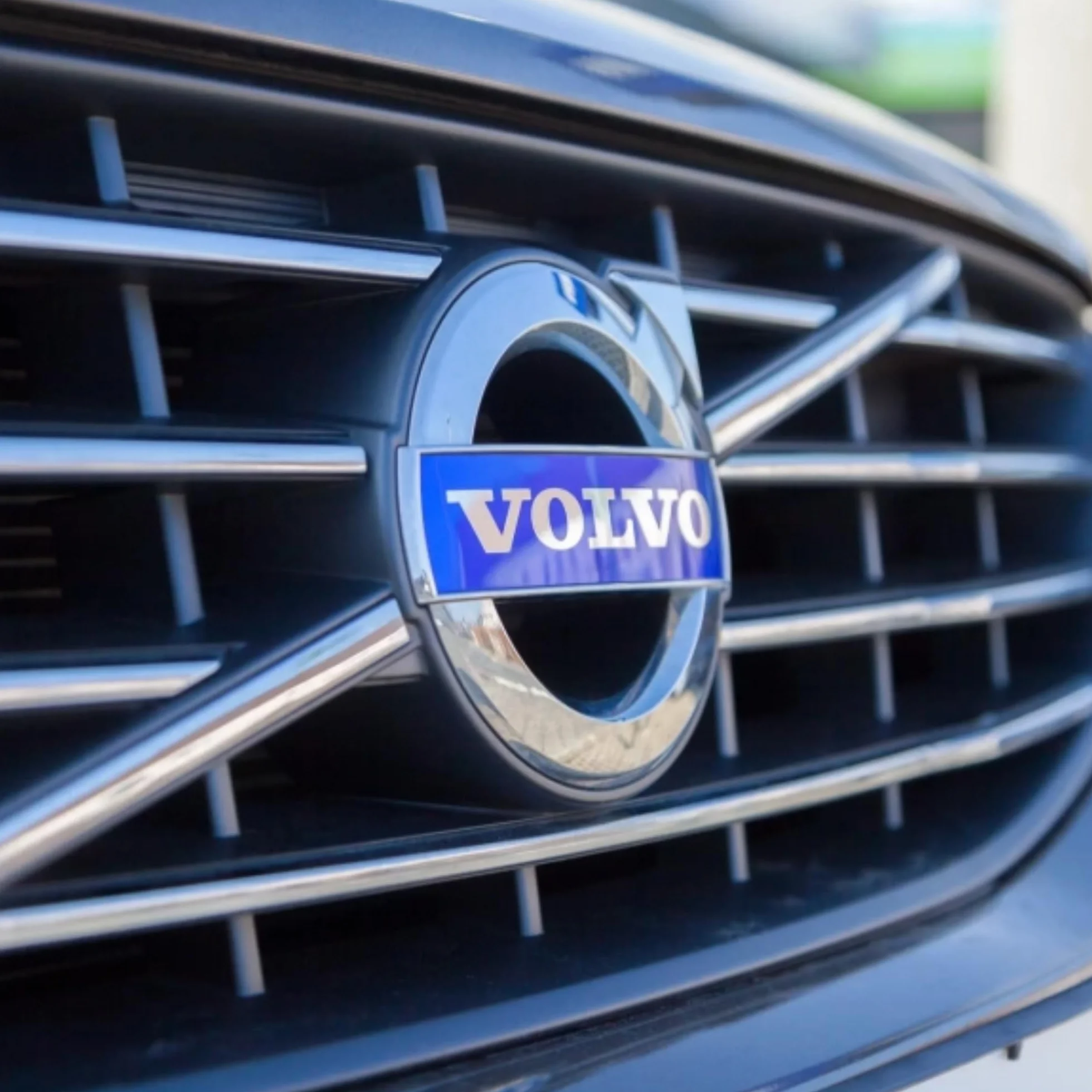 Emblema per griglia radiatore Volvo V40 V50 V60 V70 XC40 XC60 XC70 XC90 S40 S60 S80 C30 C70