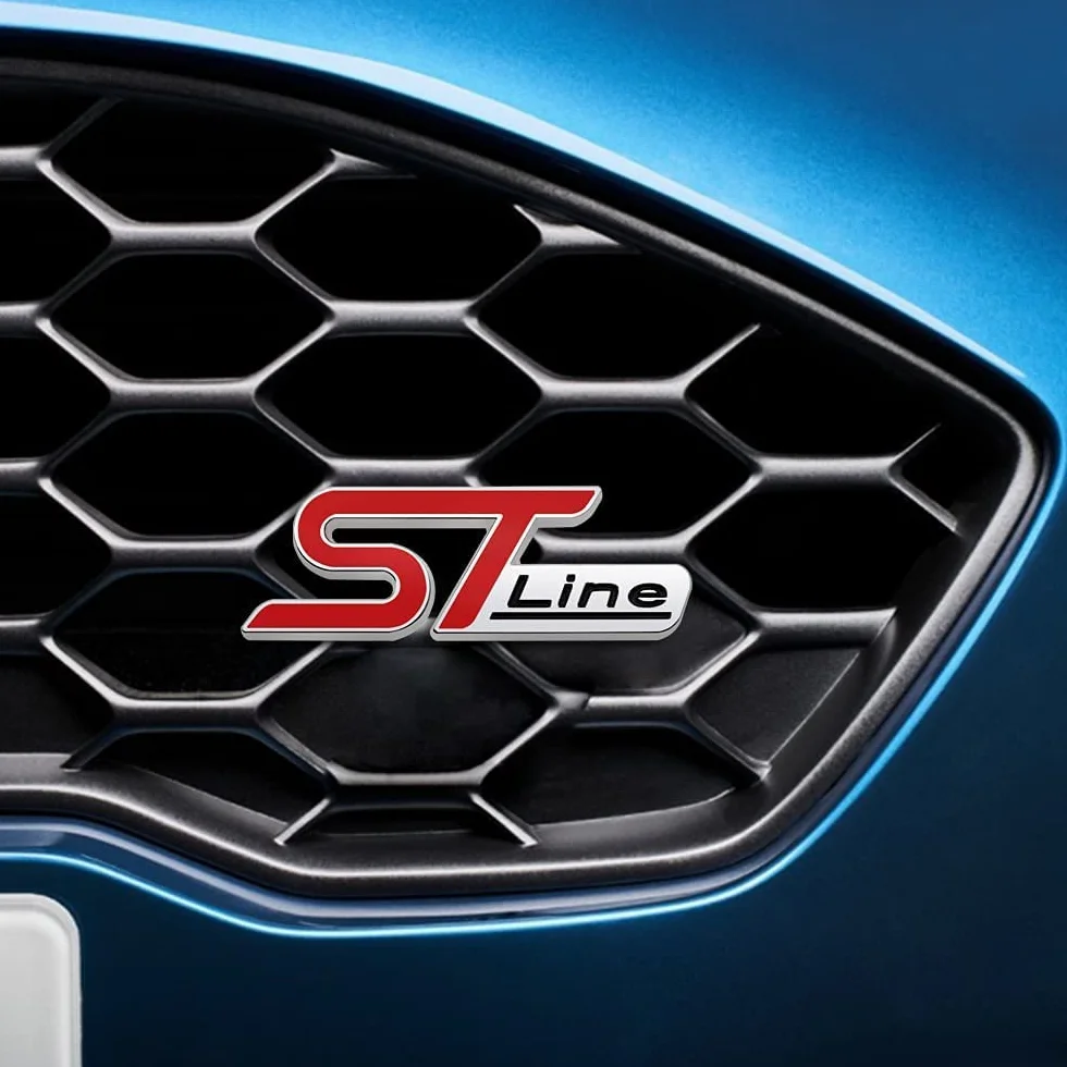 AUTOZOCO Distintivo ST Line per Griglia Auto, Stemma Compatibile con Ford, Lega di Metallo, 10 x 3,5 cm, Rosso e Argento