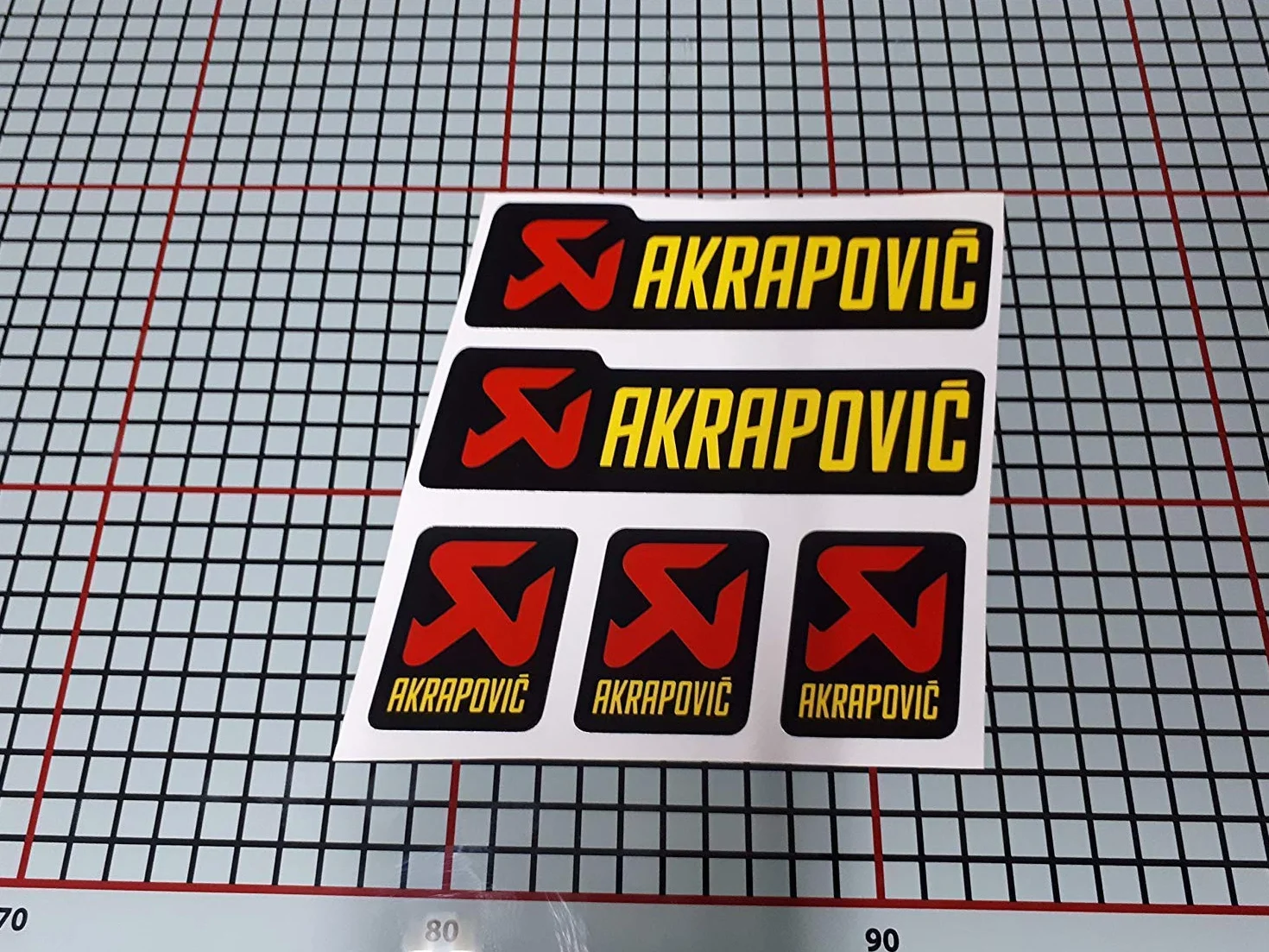 Sticker Adesivo Sticker Adesivo Adesivo Decals Autocollants Compatibile con Akrapovic Tubo Scarico Alluminio Alta Temperatura + 180º Vinile Laminato Auto Moto Ref 2