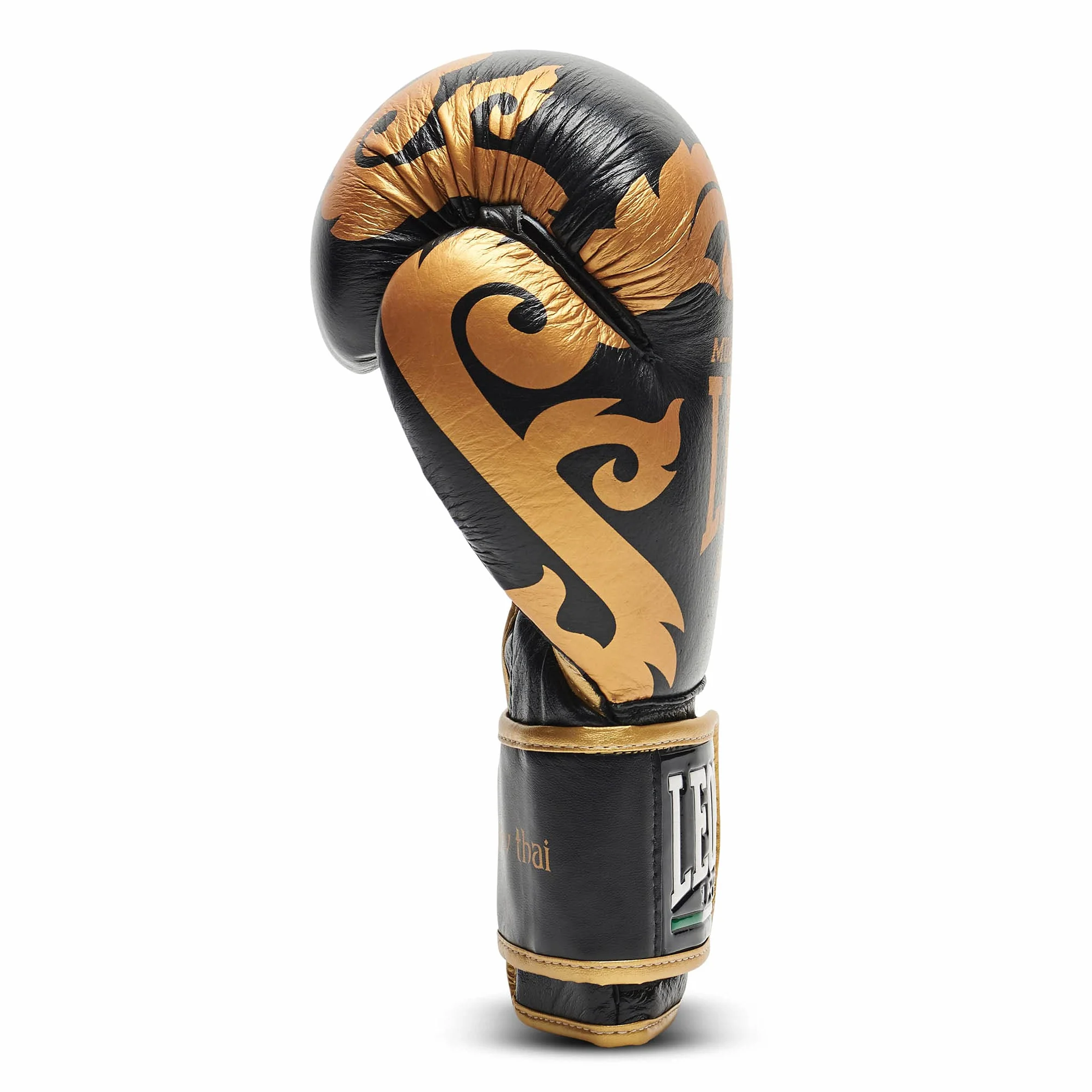 Leone 1947 Muay Thai Guantoni
