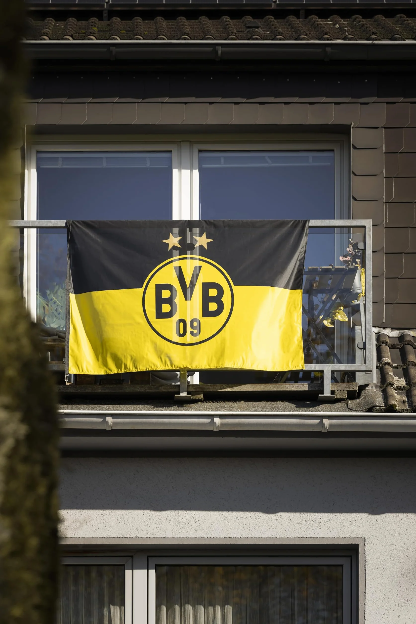 Borussia Dortmund Bandiera di sollevamento 150x100 nero-giallo