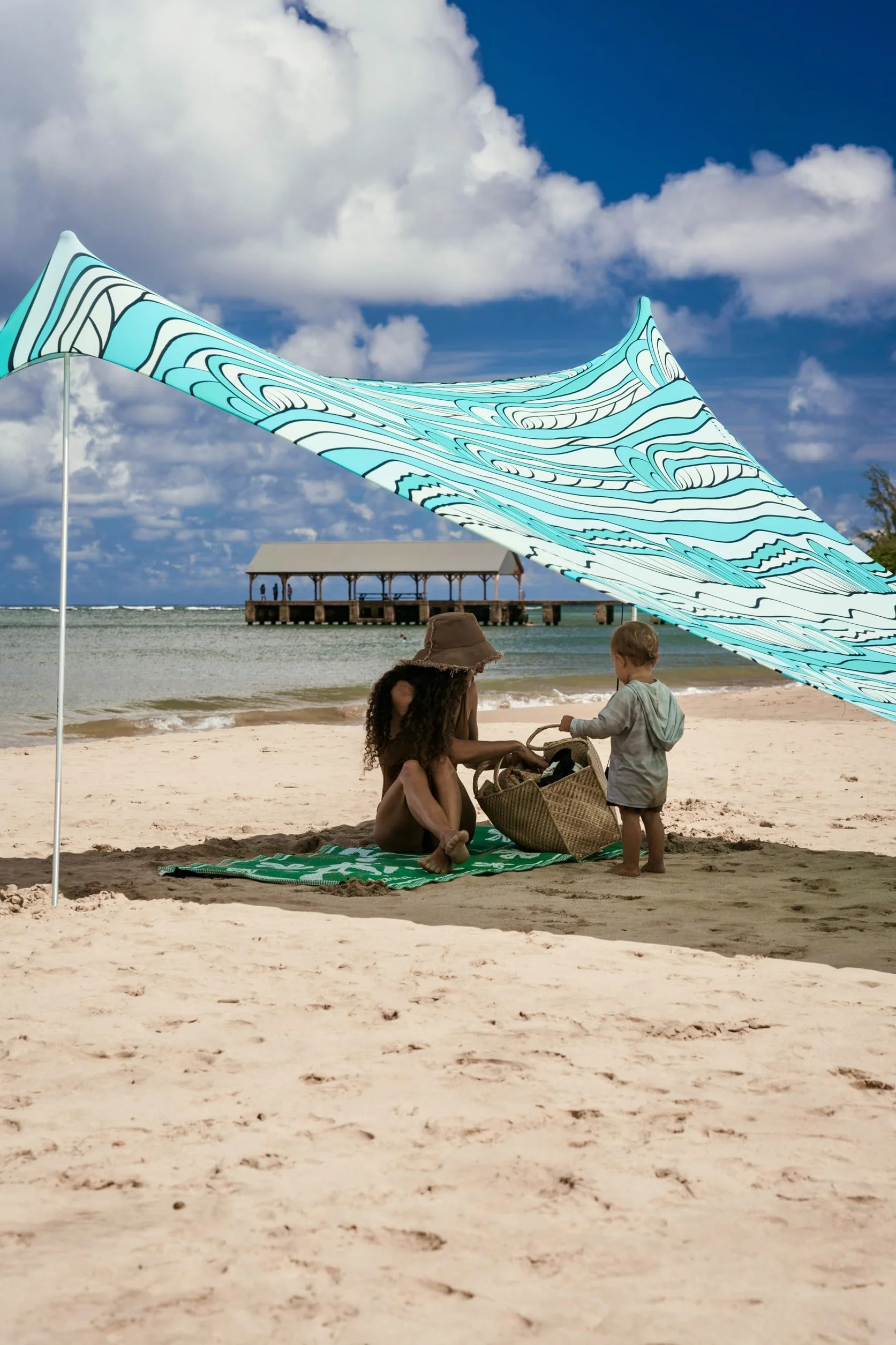 Neso Tenda Grande della Spiaggia Tents, Alta 2,1 Metri, 2,7 m (9 Piedi) x 2,7 m (9 Piedi), Angoli rinforzati e Tasca più Fresca (Color)