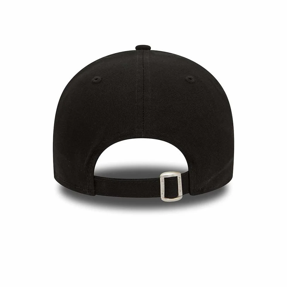 New Era 9Forty Contorno Chicago Bulls Cappellino Strapback