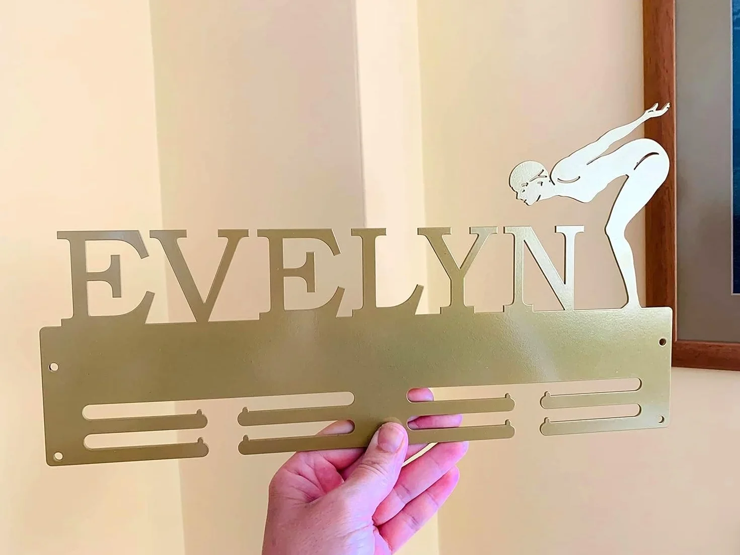 Porta Medaglie Personalizzato in Metallo, Appendino per Medaglie Sportive Ginnastica Corsa Maratona Medal Hanger Display