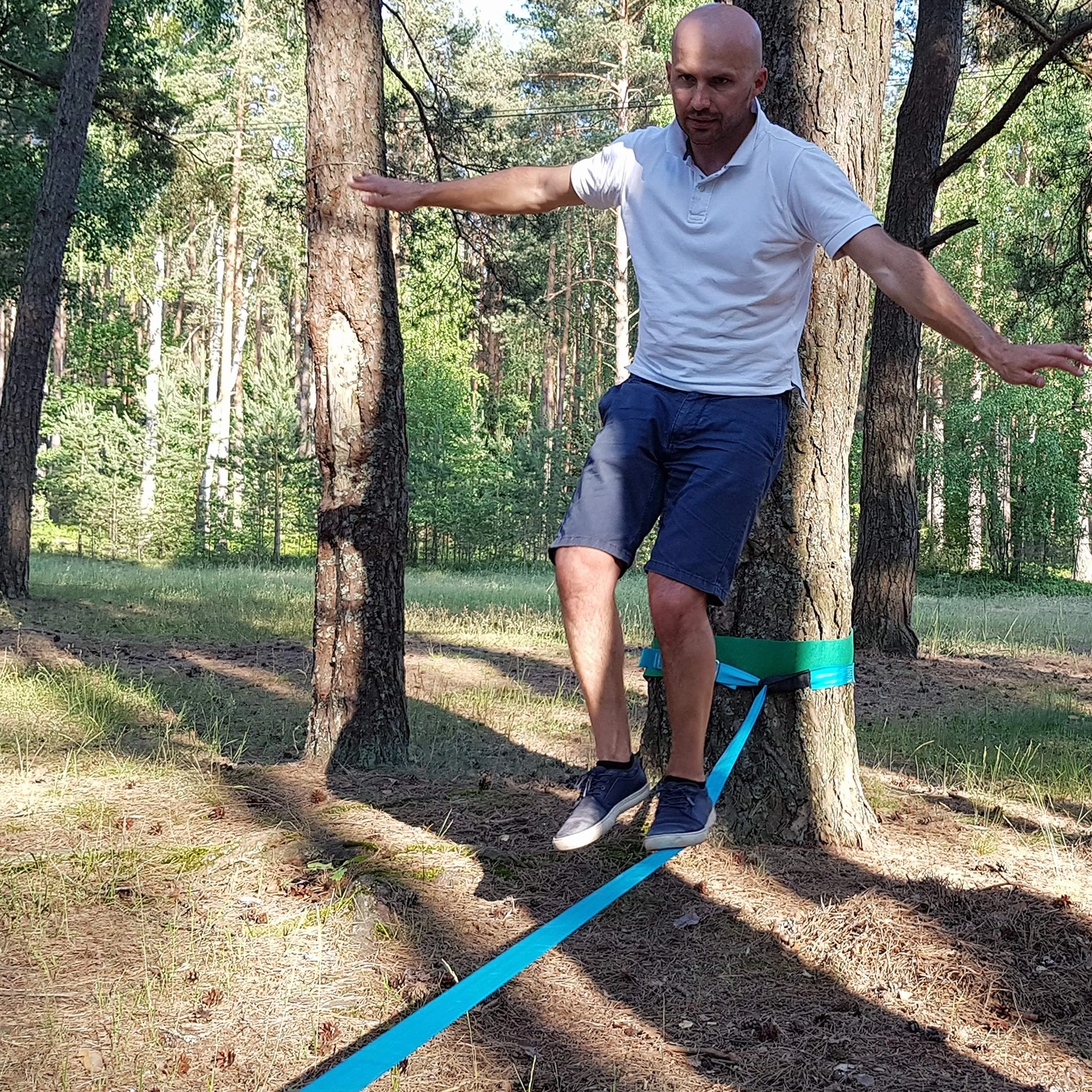 Slackline per allenamento dell'equilibrio 50' con cricchetto industriale resistente, protezione alberi e borsa trasporto