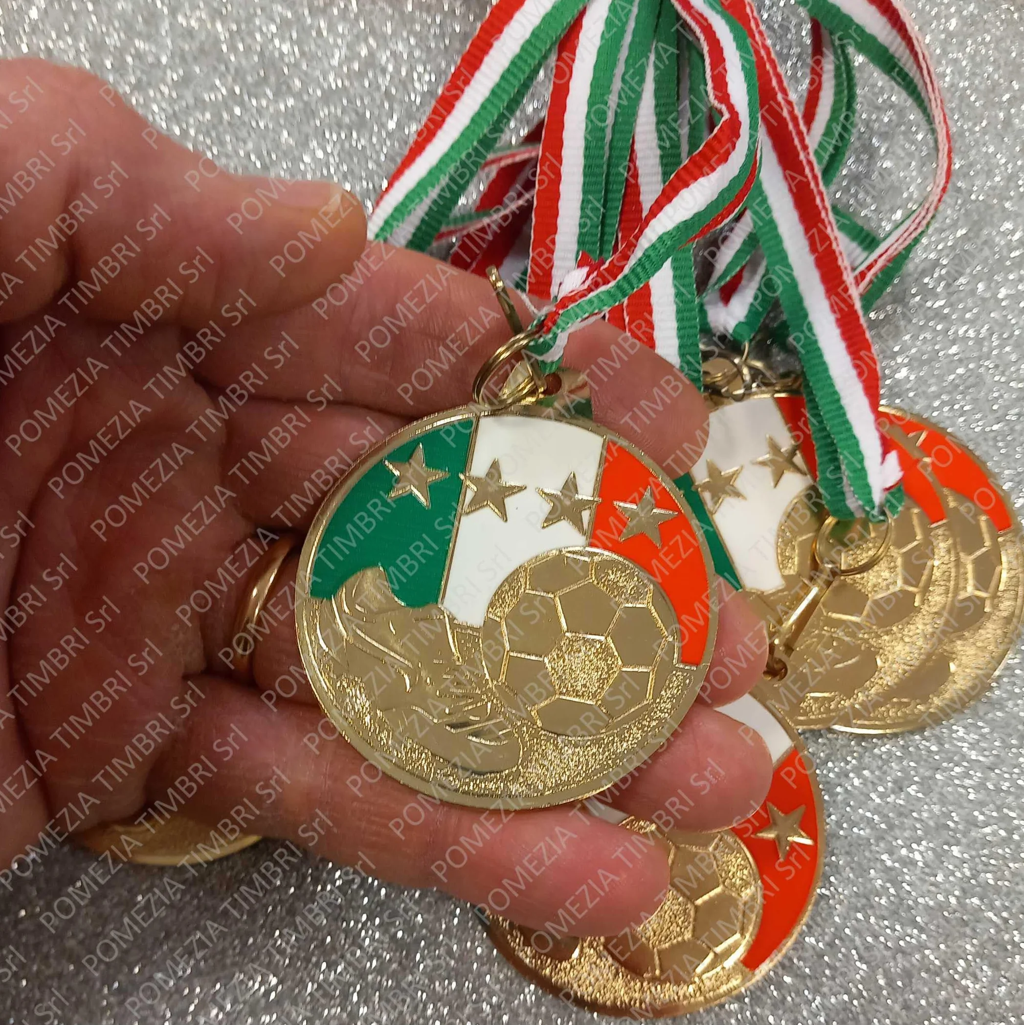 Medaglia Calcio 50 mm Premio Sportivo Personalizzabile Design Oro Nastro