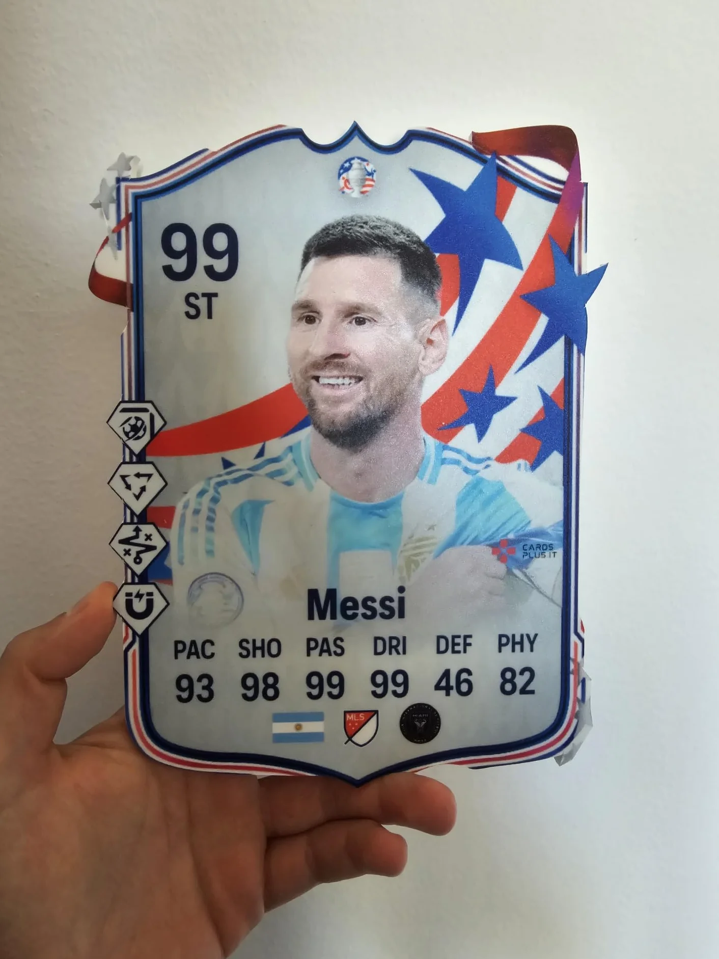 EA FC 24 Ultimate Team Leo Messi 99 TOTT Copa America 2024 Carta stampata su materiale rigido