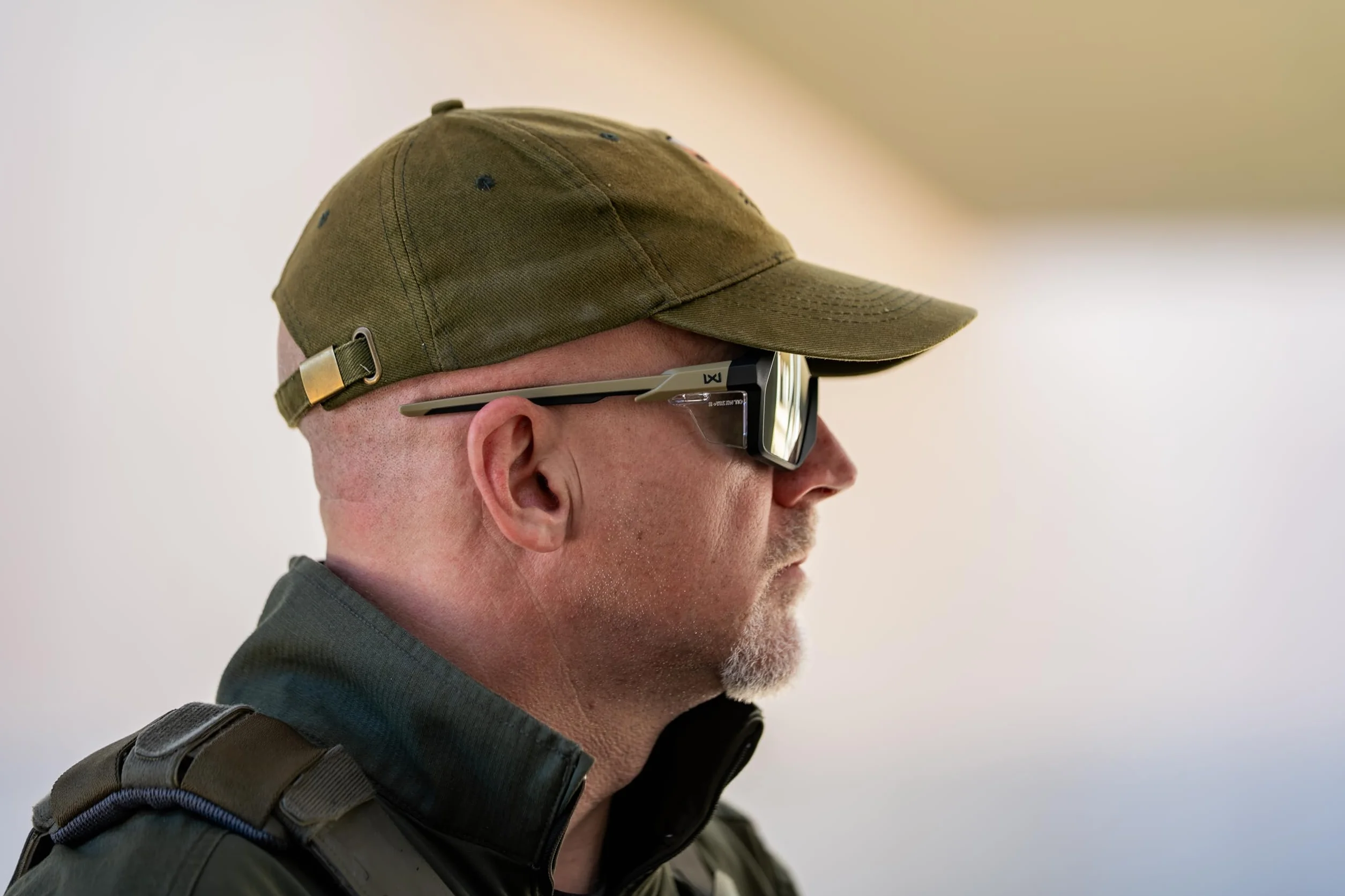 Wiley X Citadel Shield okulary przeciwsłoneczne ochronne UV tarcze strzeleckie wędkarskie rowerowe czarno-oprawione brązowe soczewki lustrzane tungstenowe