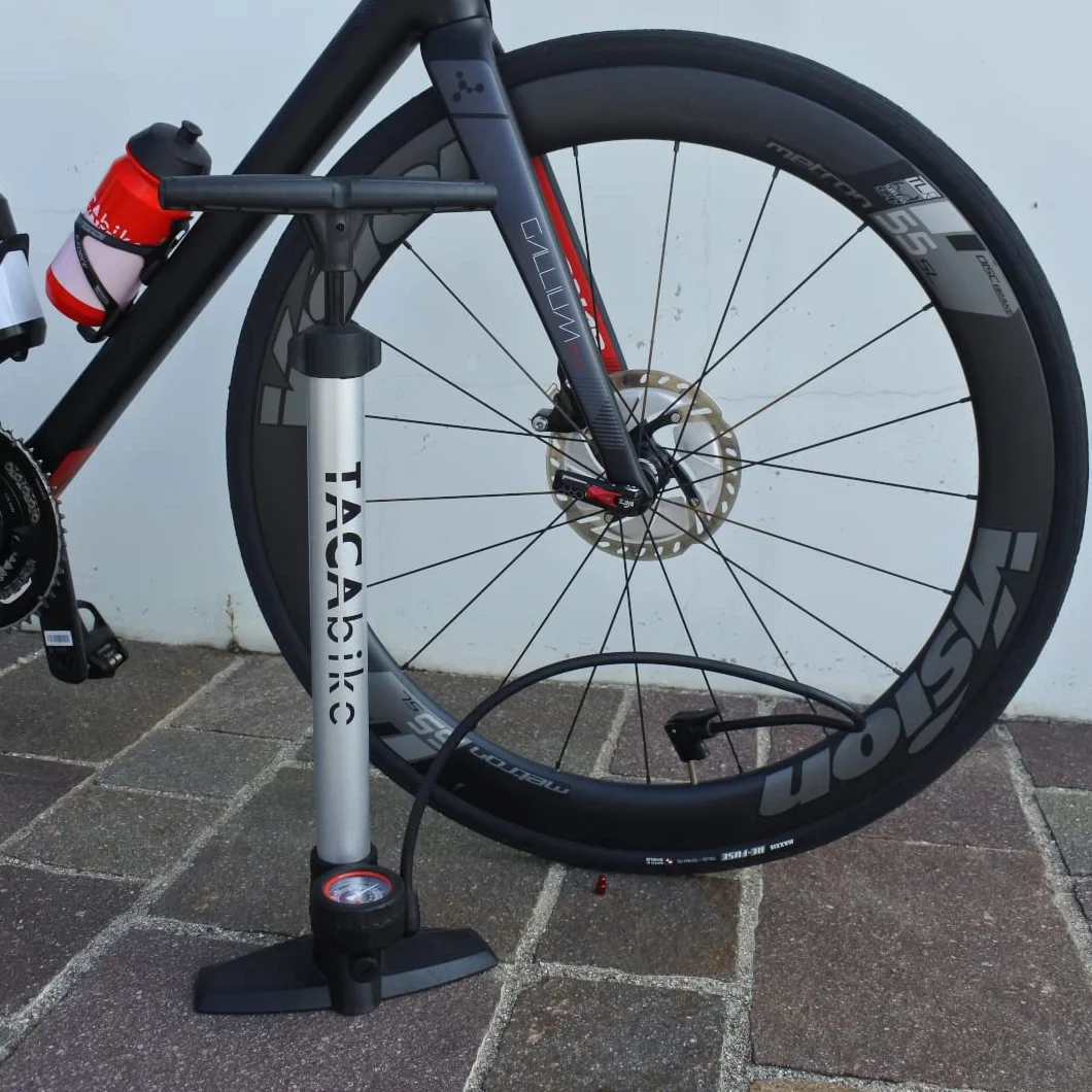 Tacabike Pompa Da Pavimento Ad Alta Pressione Argento