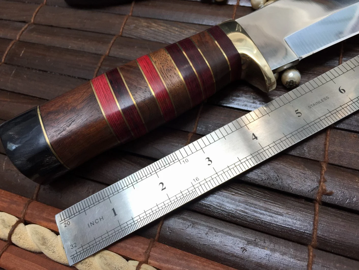 Coltello da caccia fatto a mano personalizzabile.