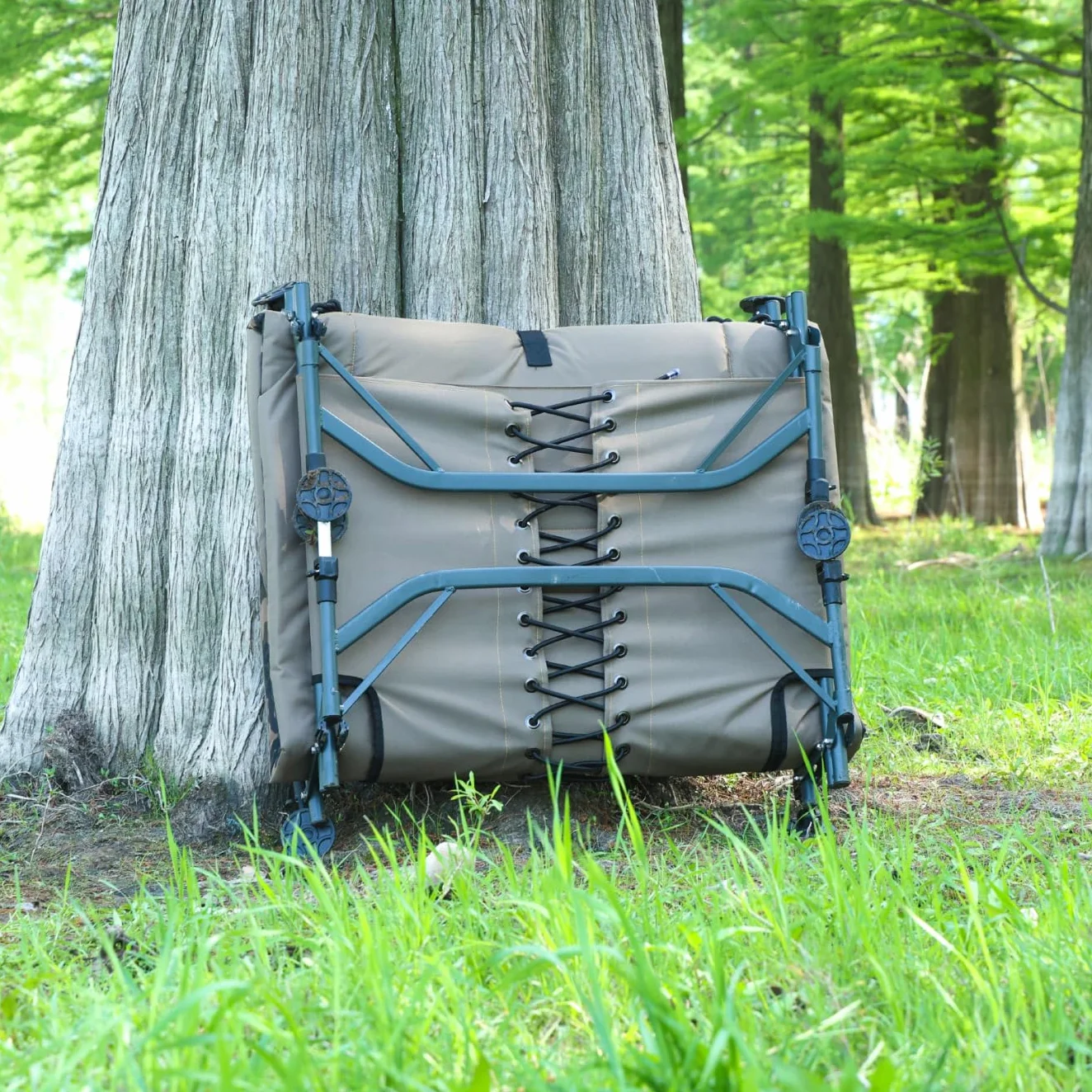 MK-Angelsport Lettino da pesca, 150 kg, XXL a 8 gambe, Fort Knox FlatSize X-Pro Camo Bedchair