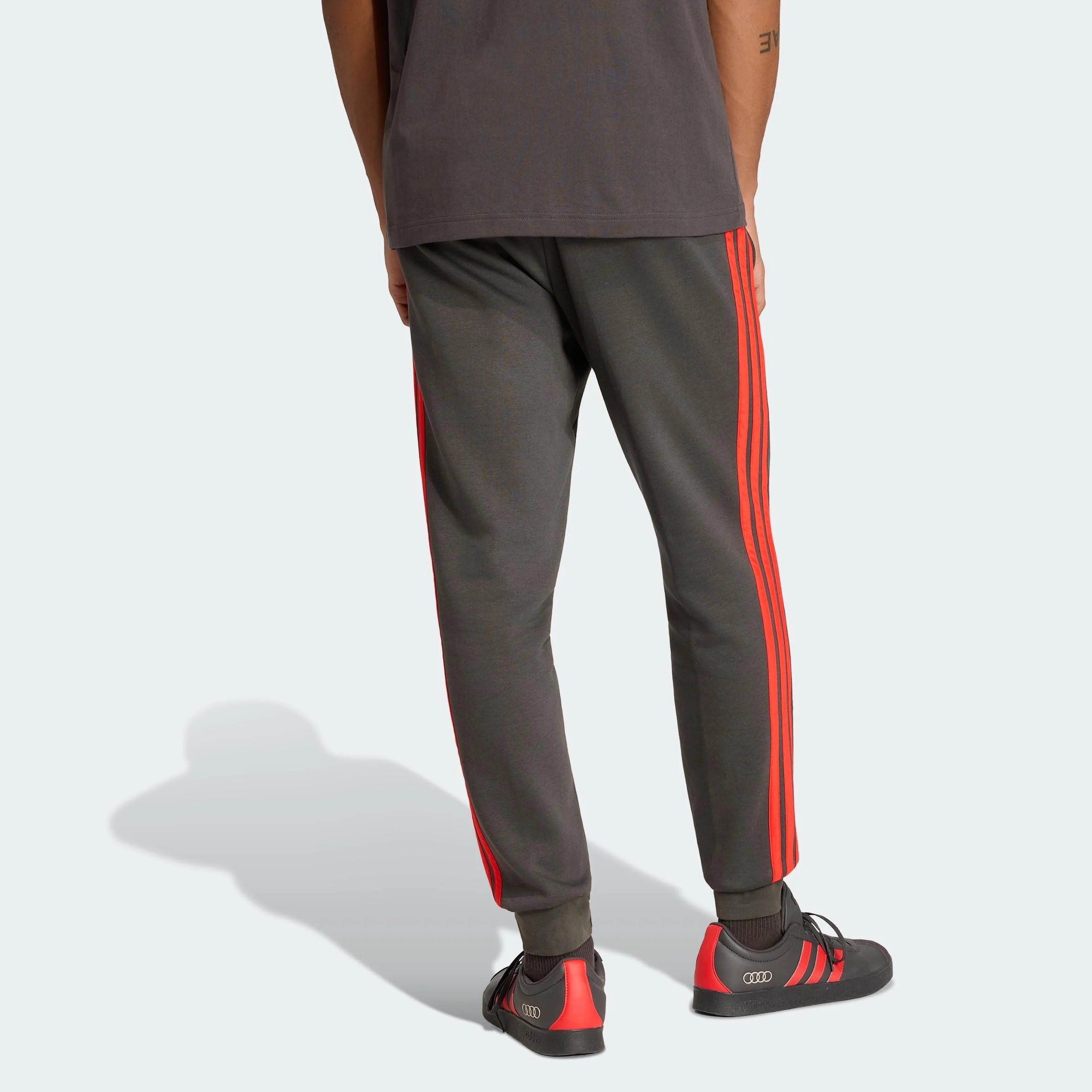 Adidas Men Pantaloni Dna Team Audi REVOLUT F1