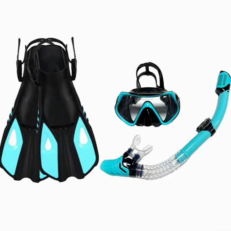 Set da snorkeling in tre pezzi con maschera regolabile, boccaglio Dry Top e pinne corte per prestazioni ottimali