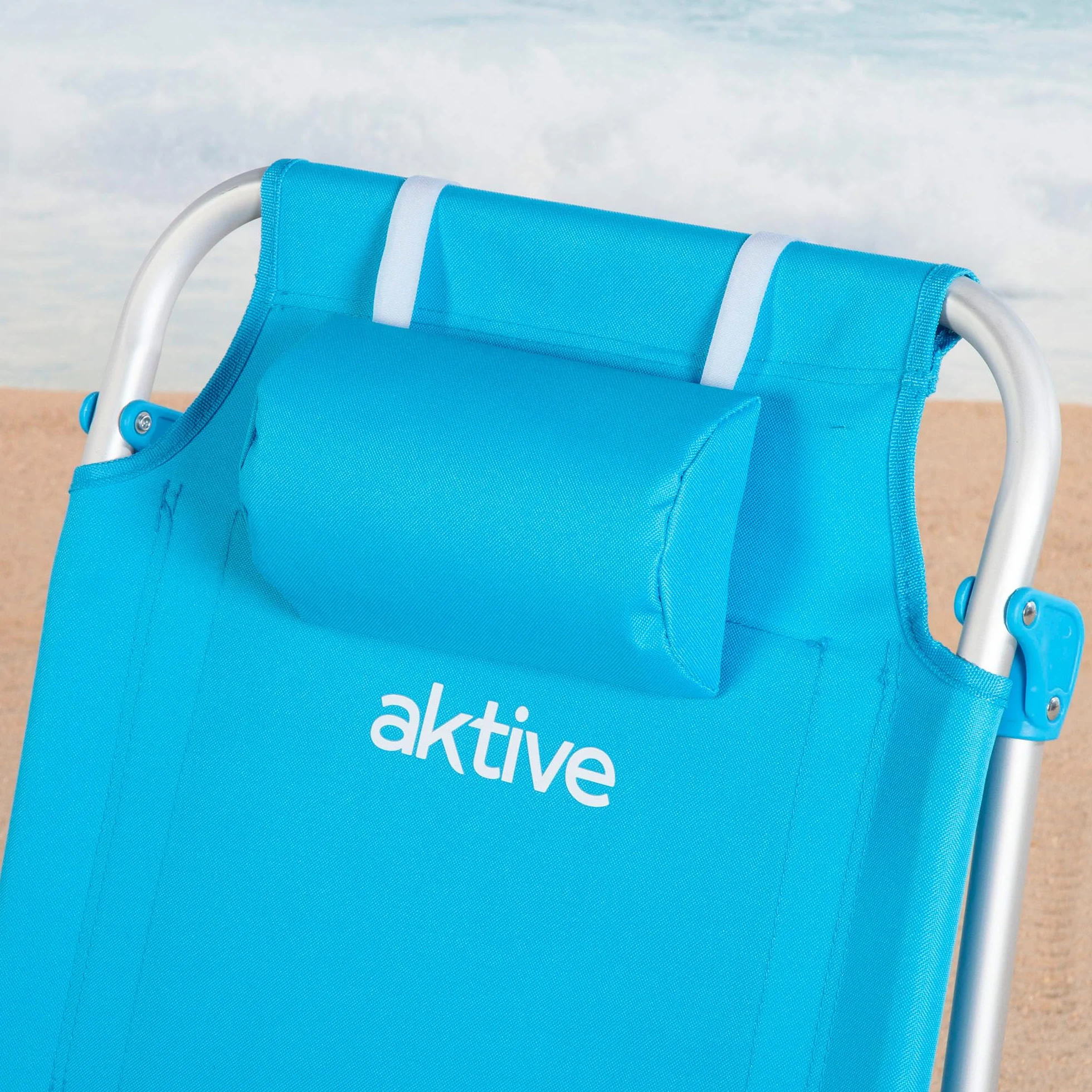 AKTIVE Sedia da spiaggia pieghevole 49x58x80 cm, con cuscino, sedia zaino pieghevole, schienale reclinabile, con due tasche, blu pastello (53983)