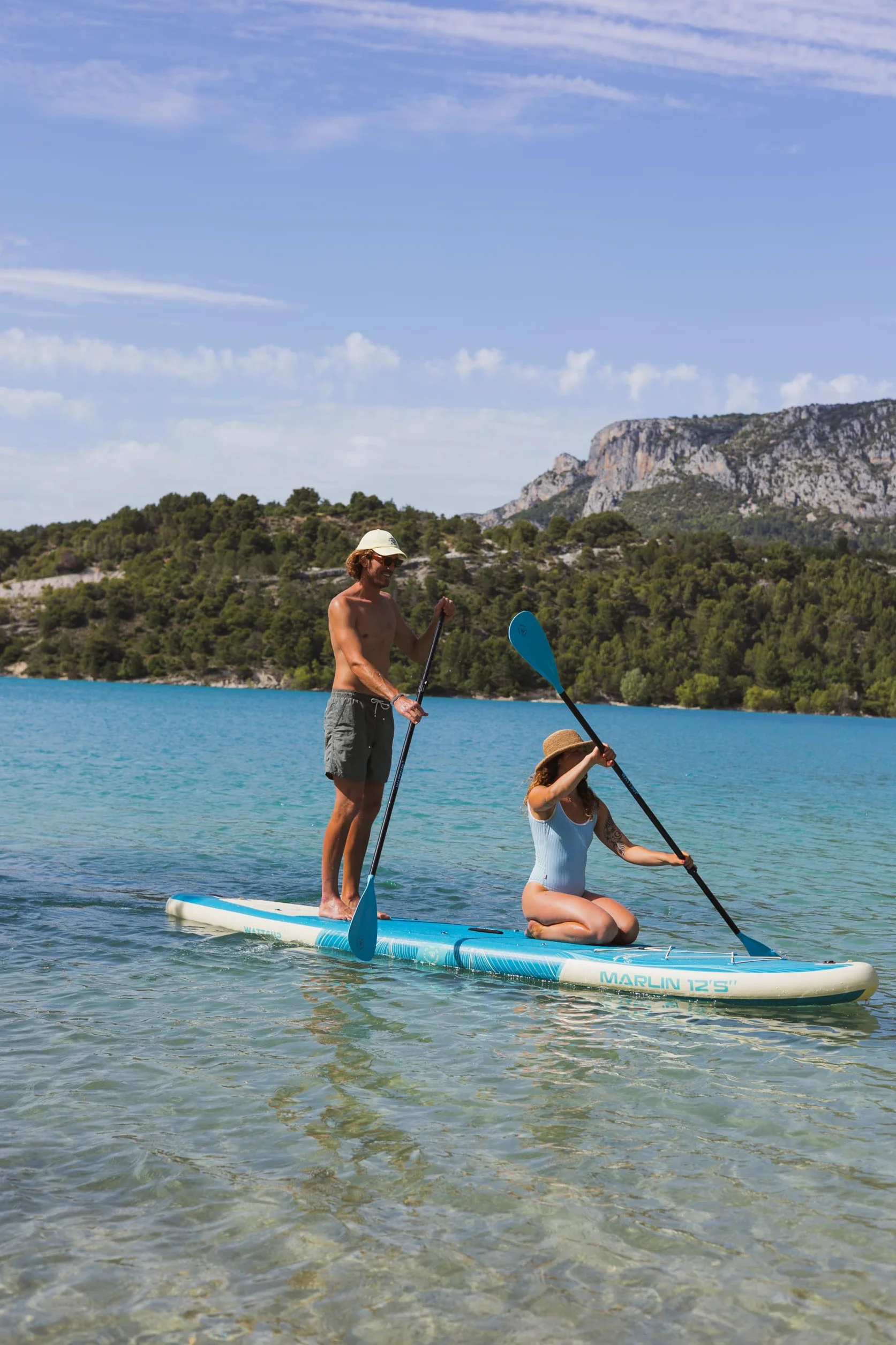 Wattsup - SUP Stand Up Paddle Gonfiabile MARLIN 12'5-378x89x15 cm, Dropstitch - Pacchetto completo: Remo 2in1, Leash, Pompa, Borsa di Trasporto - Fino a 185 kg - Blu