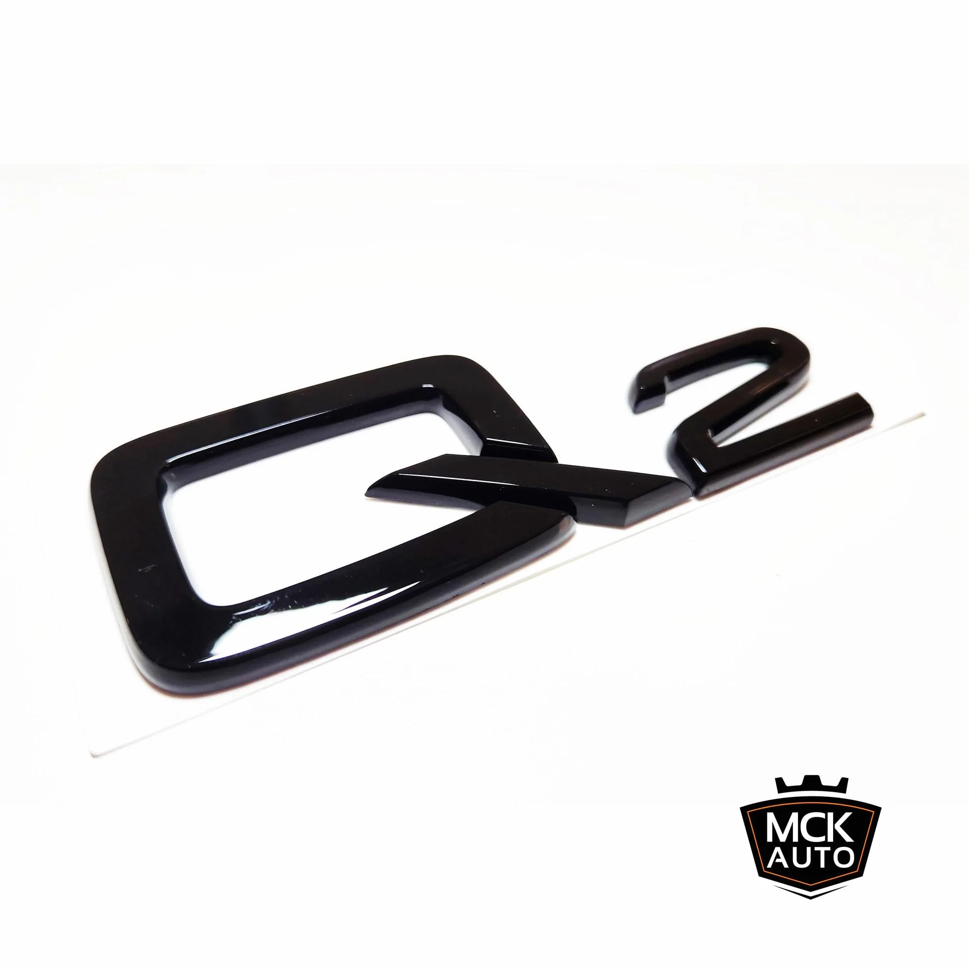 Q2 Nero Lucido Ala Badge Logo Emblema Adesivo Tuning