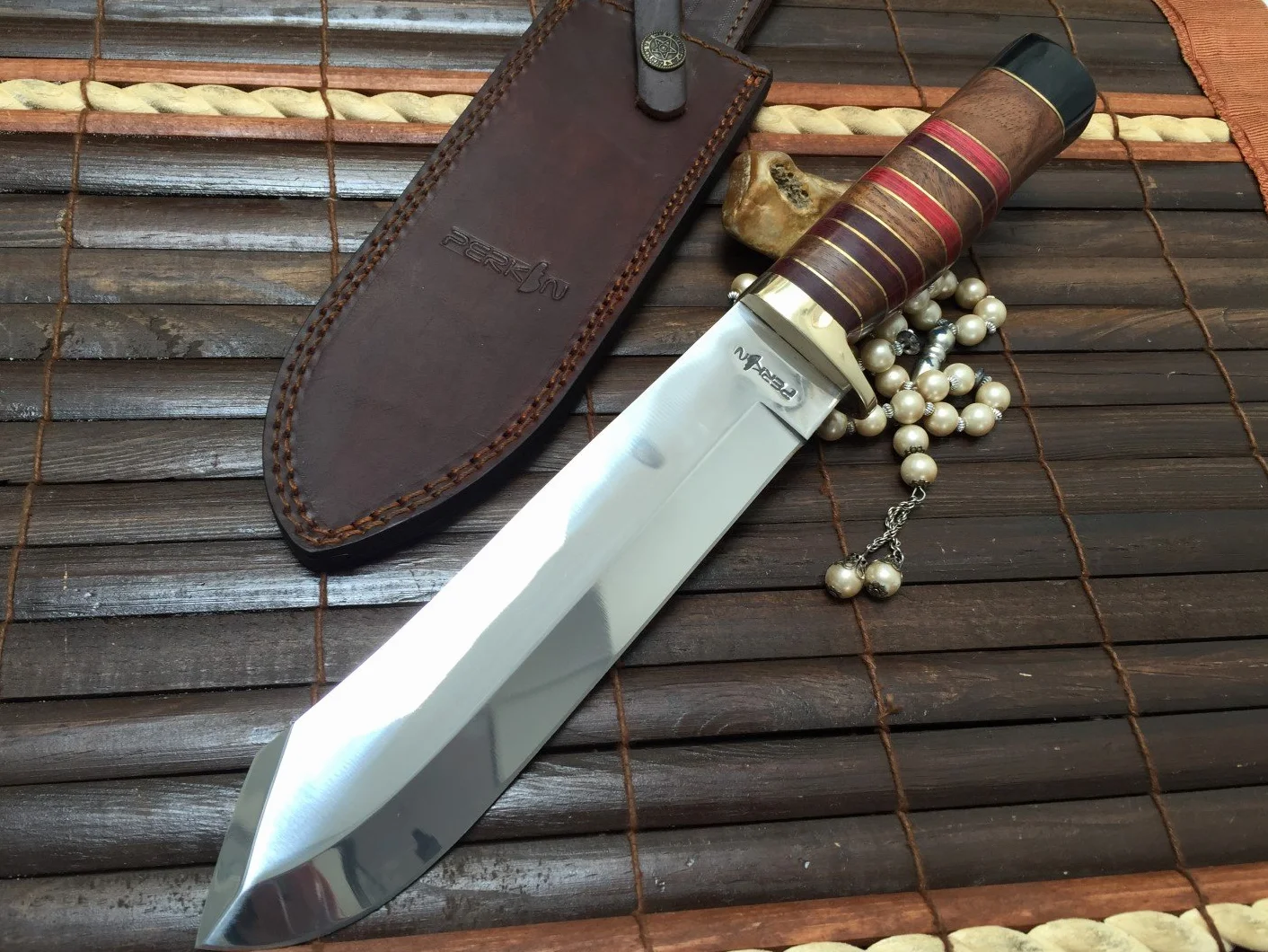 Coltello da caccia fatto a mano personalizzabile.