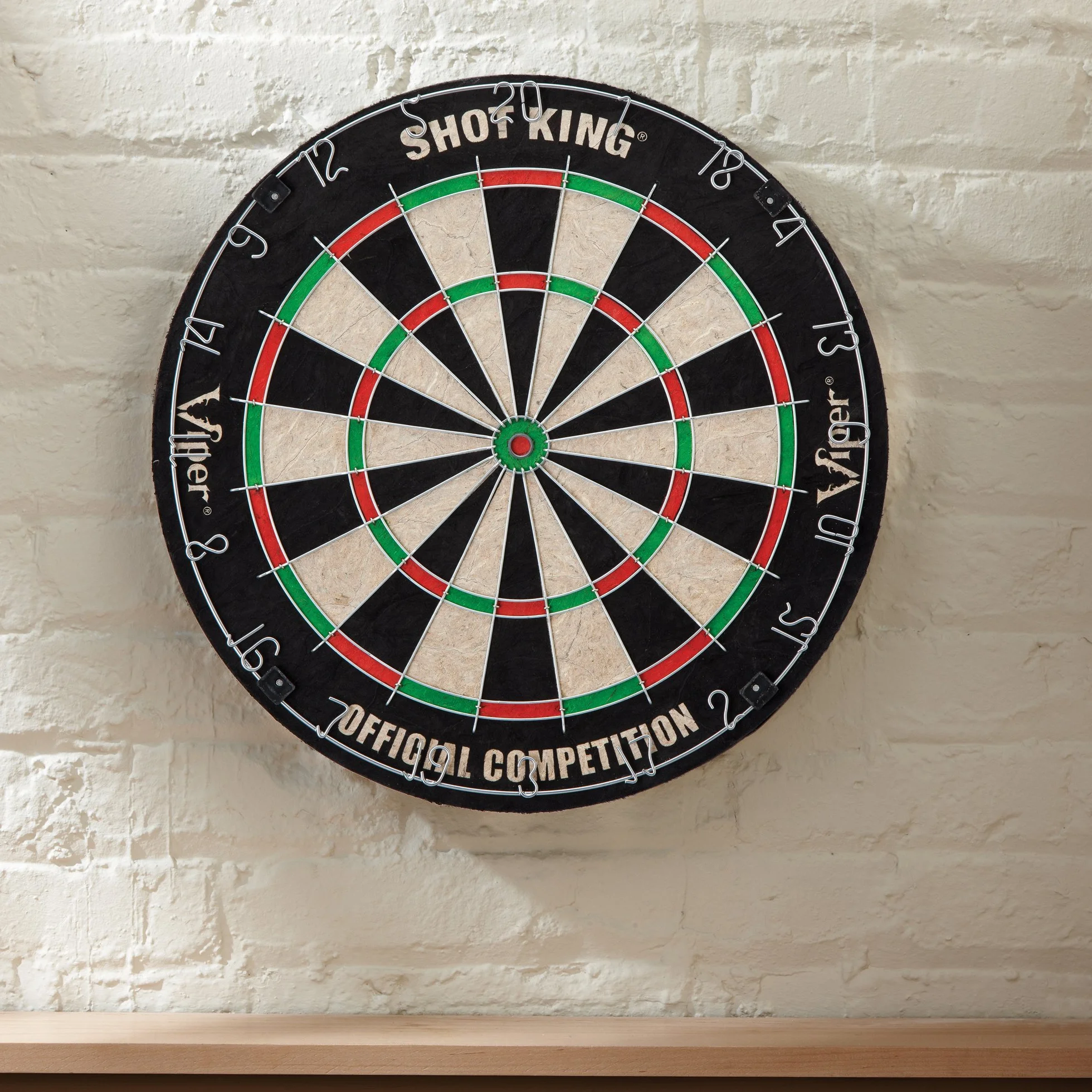 Shot King Regulation Set di bersagli con punta in acciaio 45,1 cm 6 freccette nero