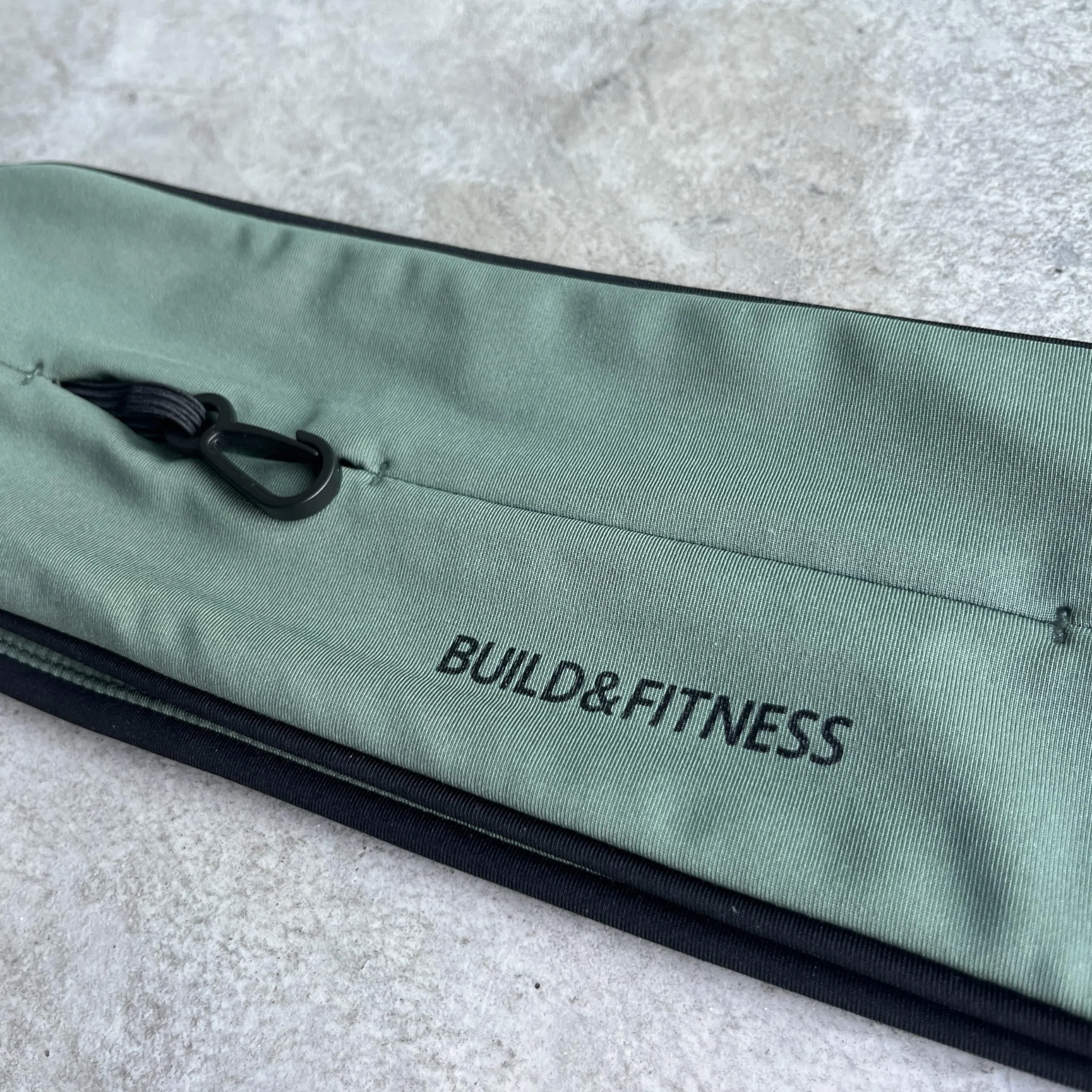 Cintura da corsa Build & Fitness con cerniera, portachiavi, porta telefono, marsupio unisex