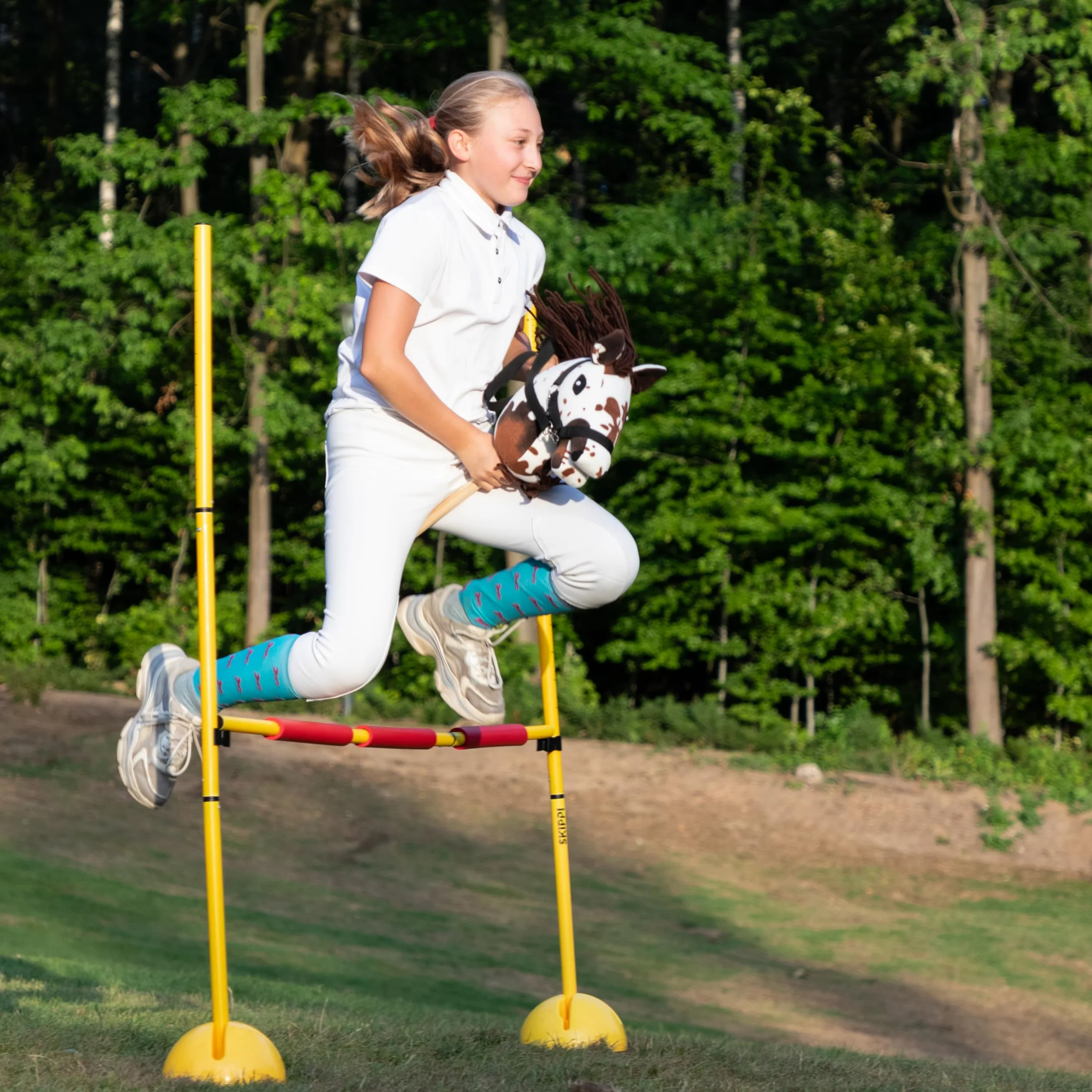 SKIPPI Ostacolo per Hobby Horse 135 cm, Leggero e Portatile con Bastone