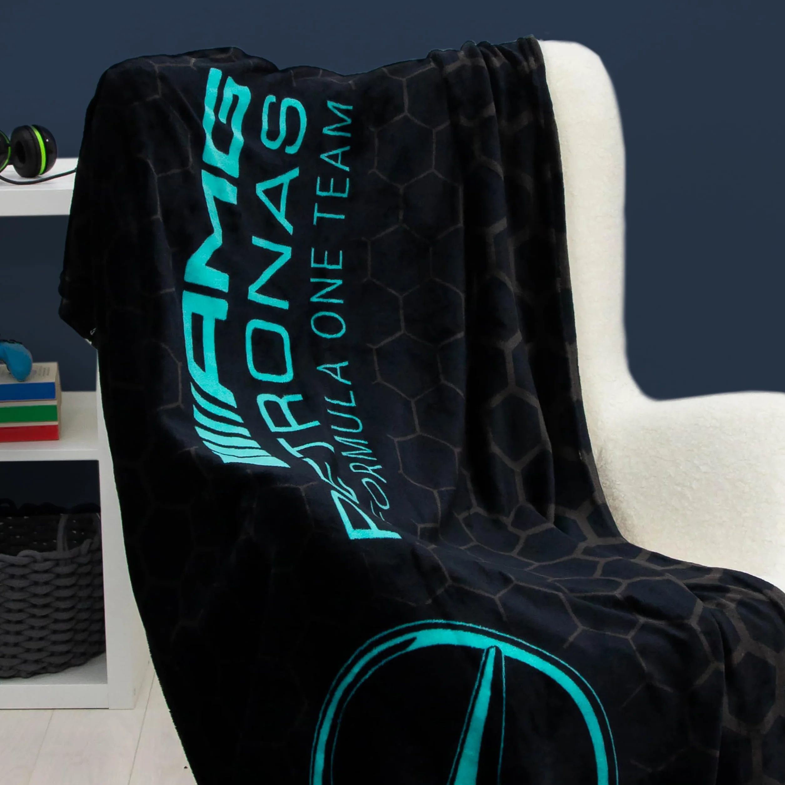 Mercedes AMG Petronas Coperta in pile ufficiale 100x150 cm Stealth Formula Uno nera