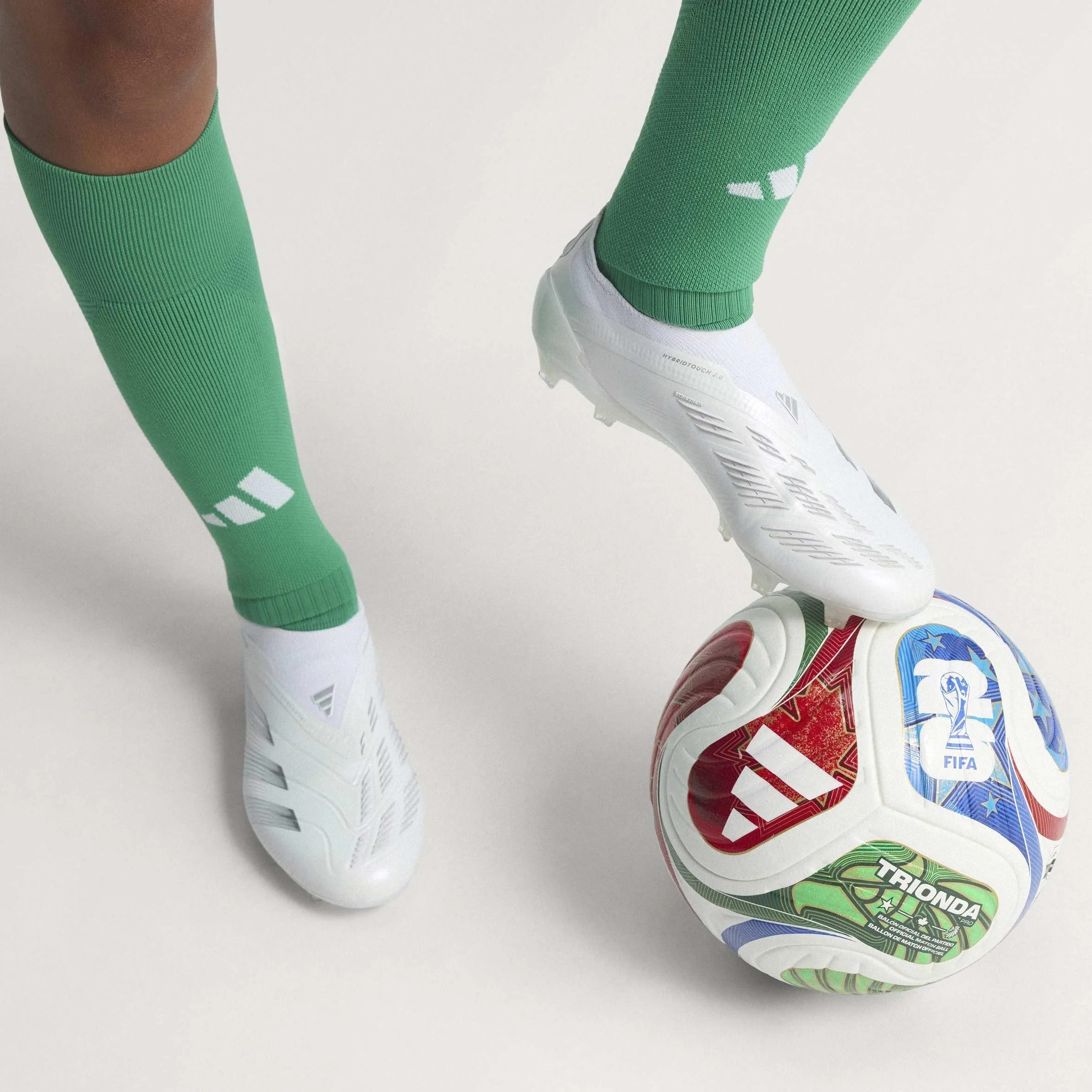 adidas Coppa del Mondo FIFA 26 Trionda PRO Soccer
