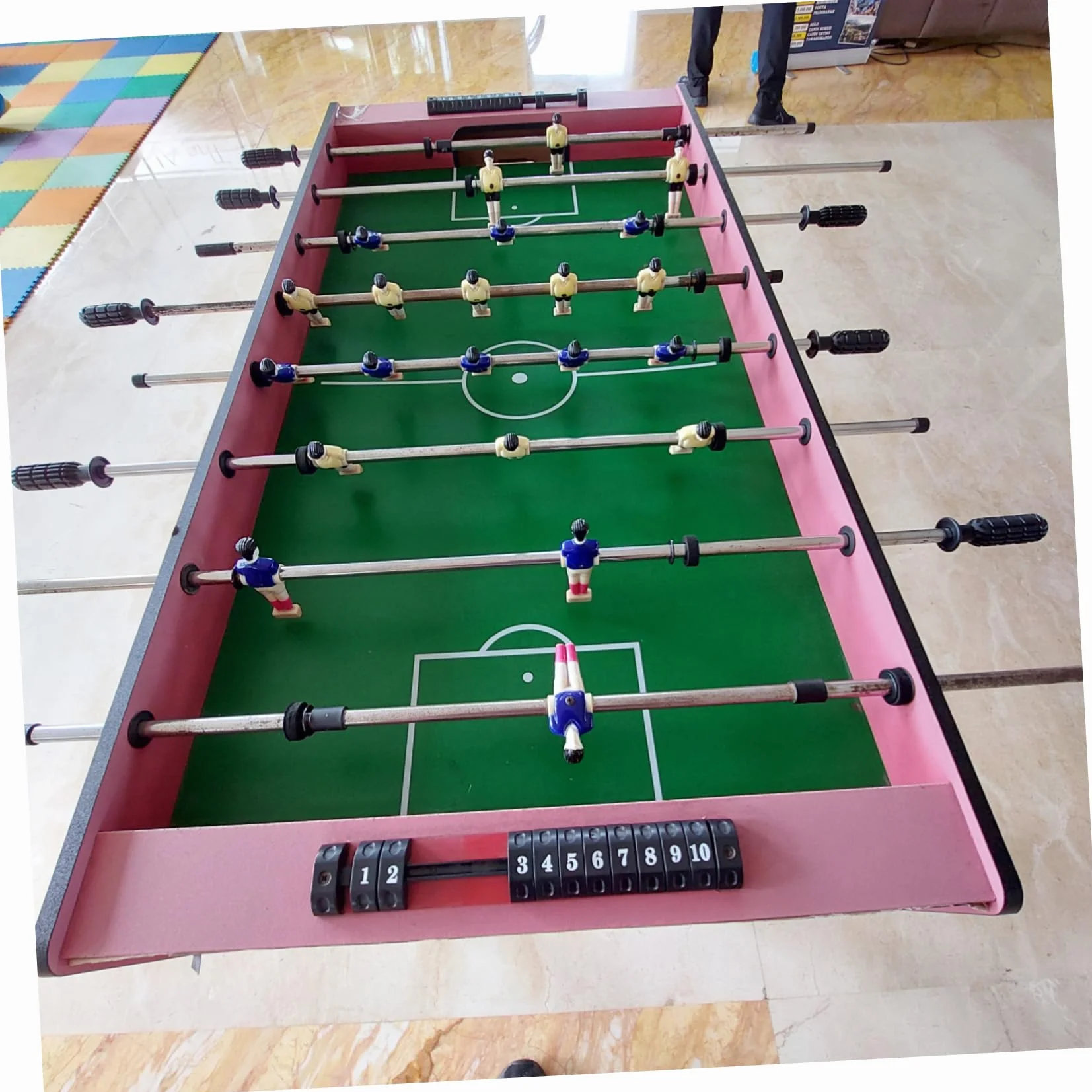 Yardwe 4 Maniglie per Calcio Balilla in Pvc Nero Ergonomiche Antiscivolo per Tavoli da Calcio 0,7m