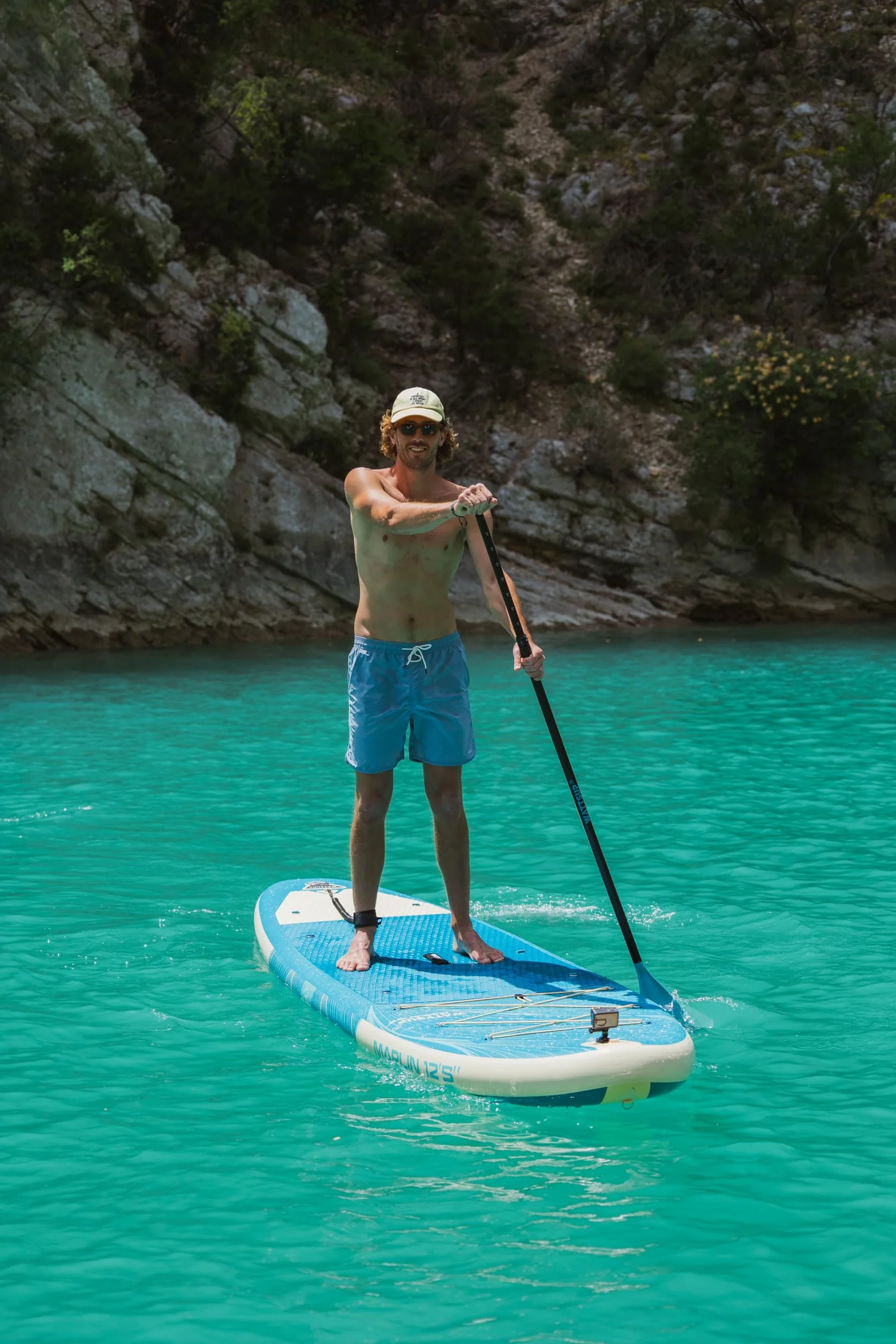 Wattsup - SUP Stand Up Paddle Gonfiabile MARLIN 12'5-378x89x15 cm, Dropstitch - Pacchetto completo: Remo 2in1, Leash, Pompa, Borsa di Trasporto - Fino a 185 kg - Blu