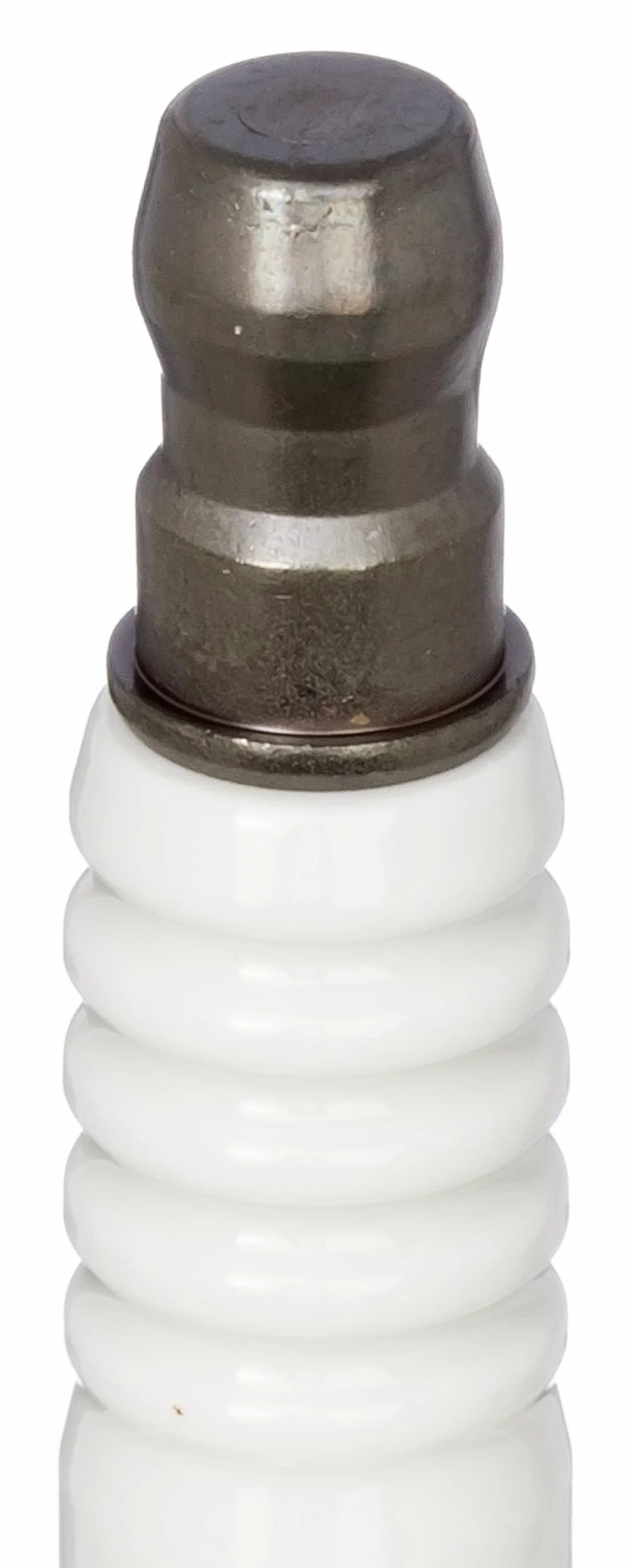 Candela di accensione NGK LMAR6C-9, 1 pezzo