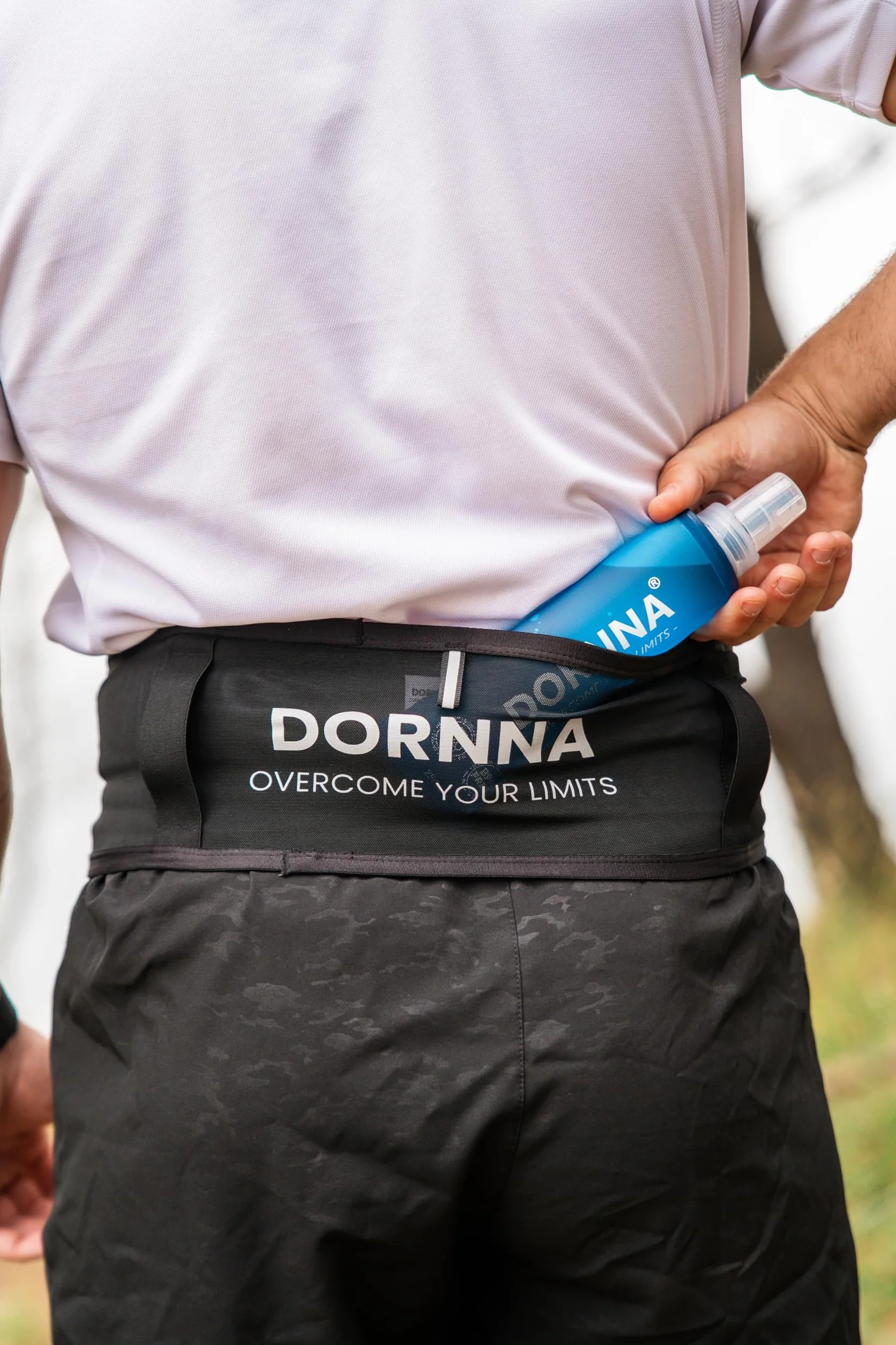 Skinny W1 Marsupio Running Borraccia Morbida 250 ml Corsa elastico porta pettorali bastoncini M-L
