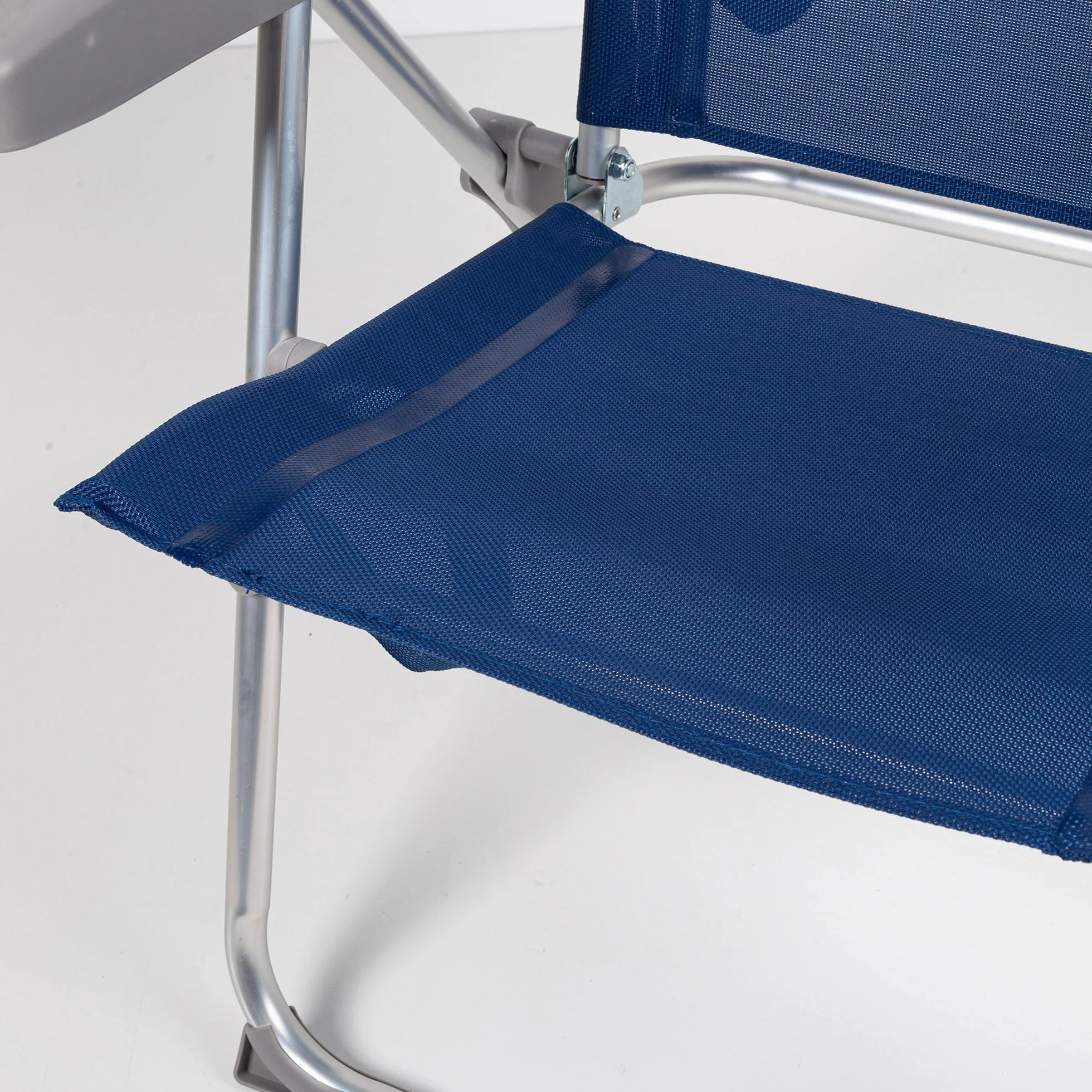 AKTIVE Sedia da spiaggia pieghevole reclinabile 6 posizioni blu navy 47x60x94cm alluminio 110 kg