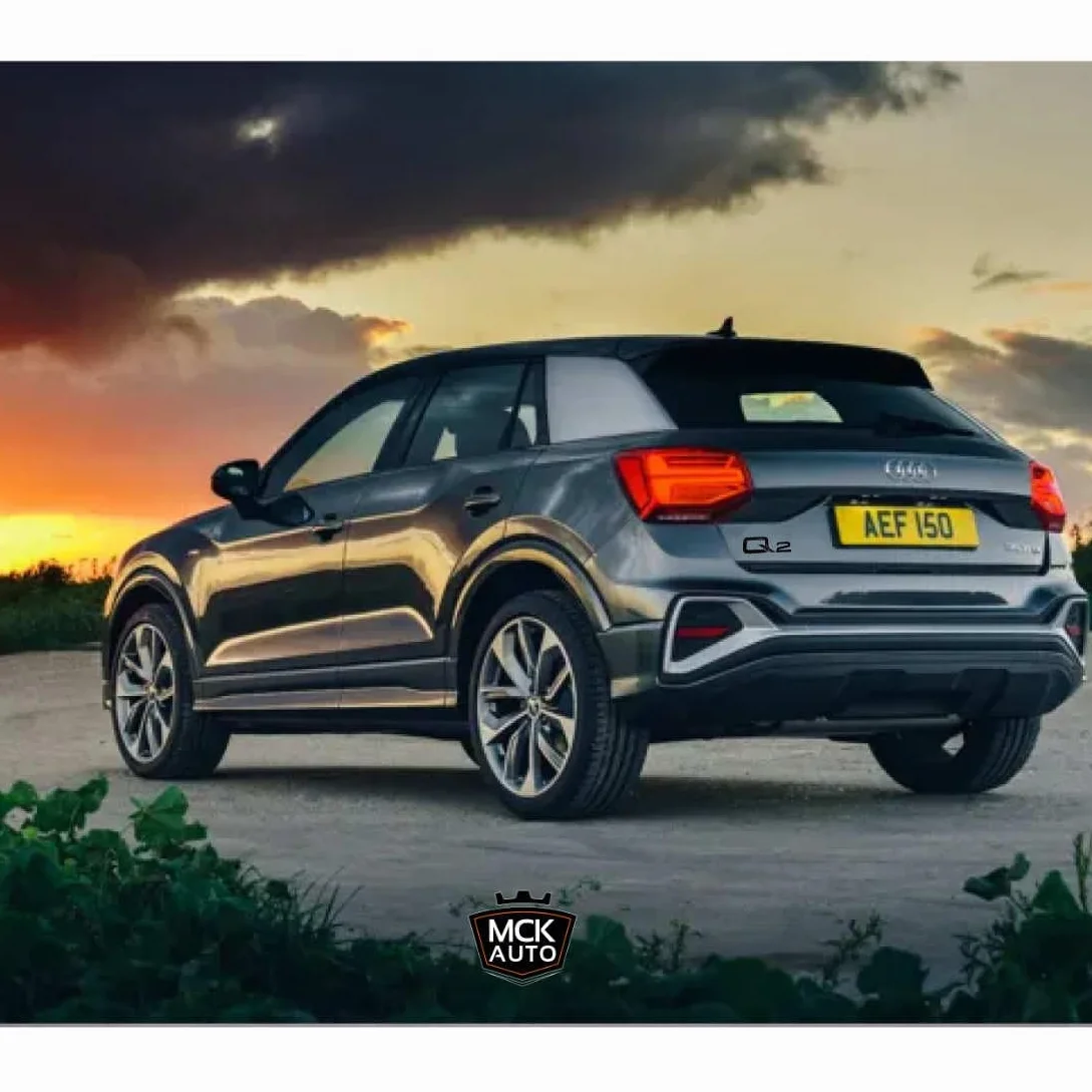 Q2 Nero Lucido Ala Badge Logo Emblema Adesivo Tuning