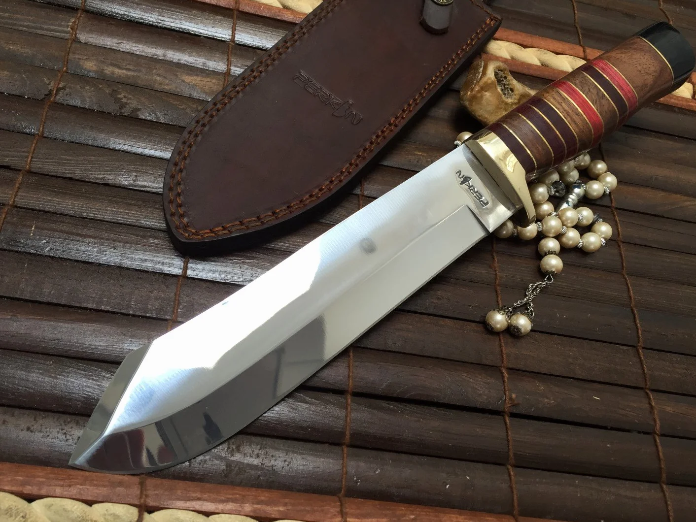 Coltello da caccia fatto a mano personalizzabile.